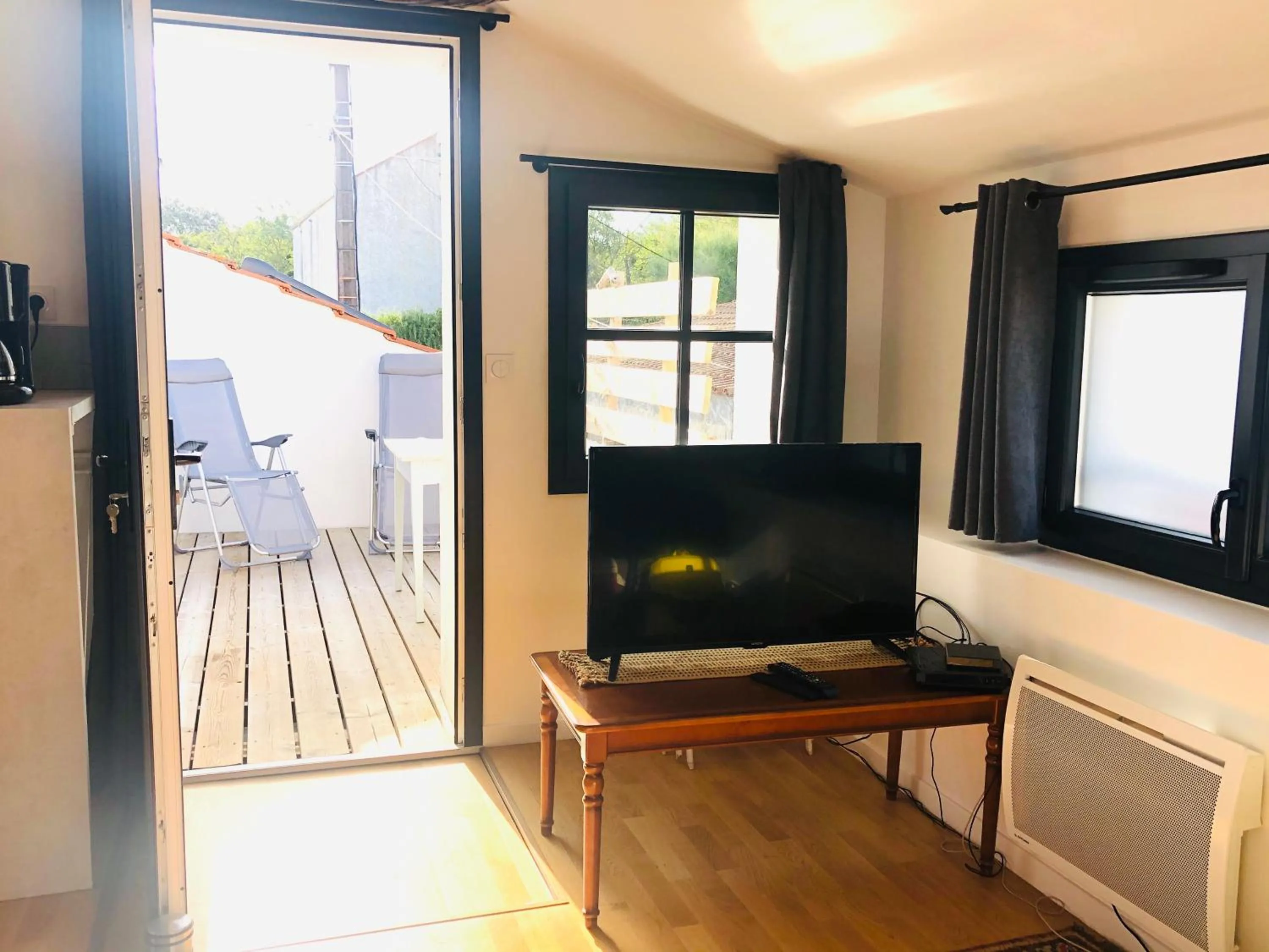 Balcony/Terrace in Clos des Aigrettes -6 Gîtes de charme et confort à 30m du Port de La Cotinière