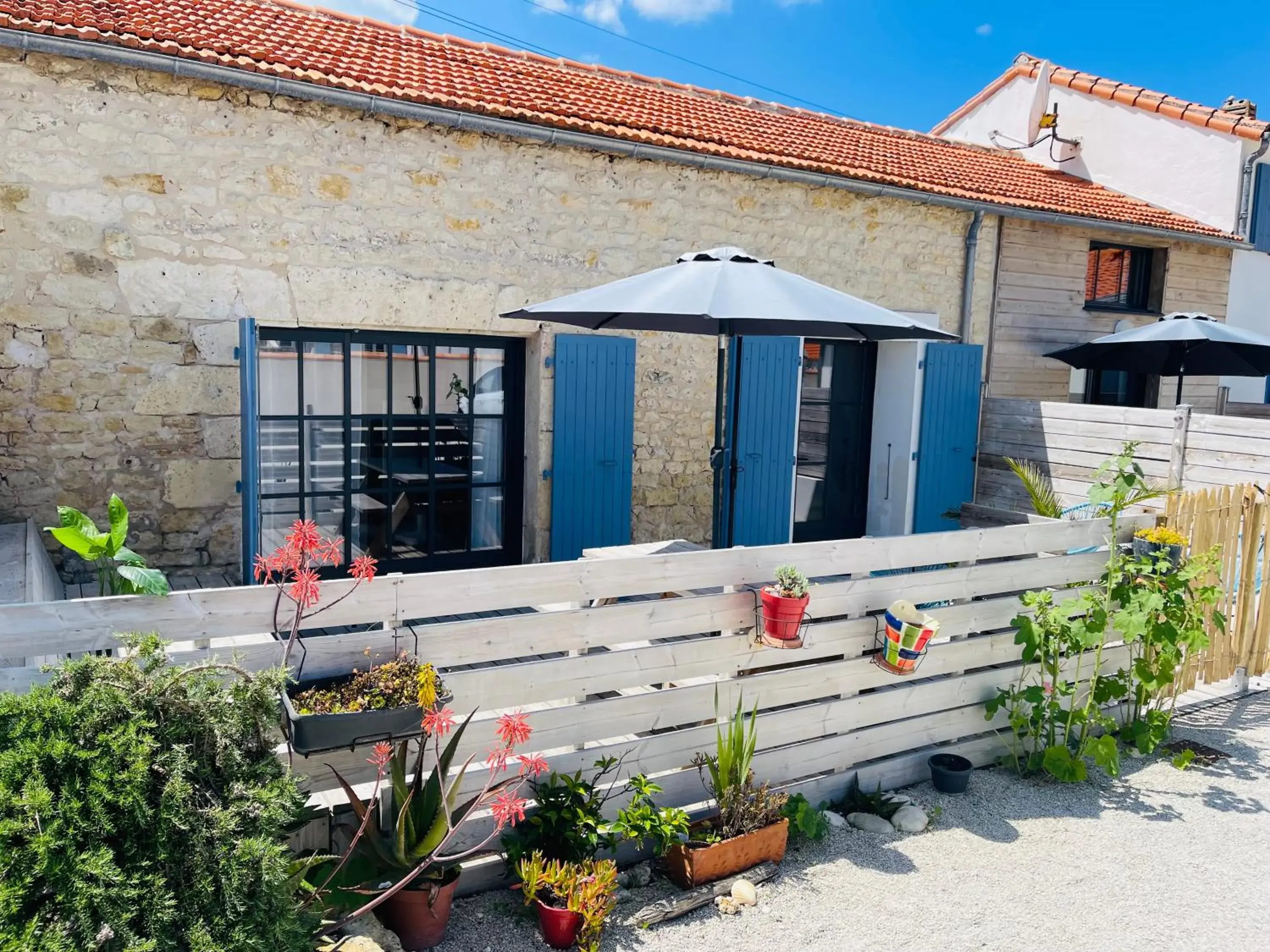 Two-Bedroom House in Clos des Aigrettes -6 Gîtes de charme et confort à 30m du Port de La Cotinière Two-Bedroom House in Clos des Aigrettes -6 Gîtes de charme et confort à 30m du Port de La Cotinière