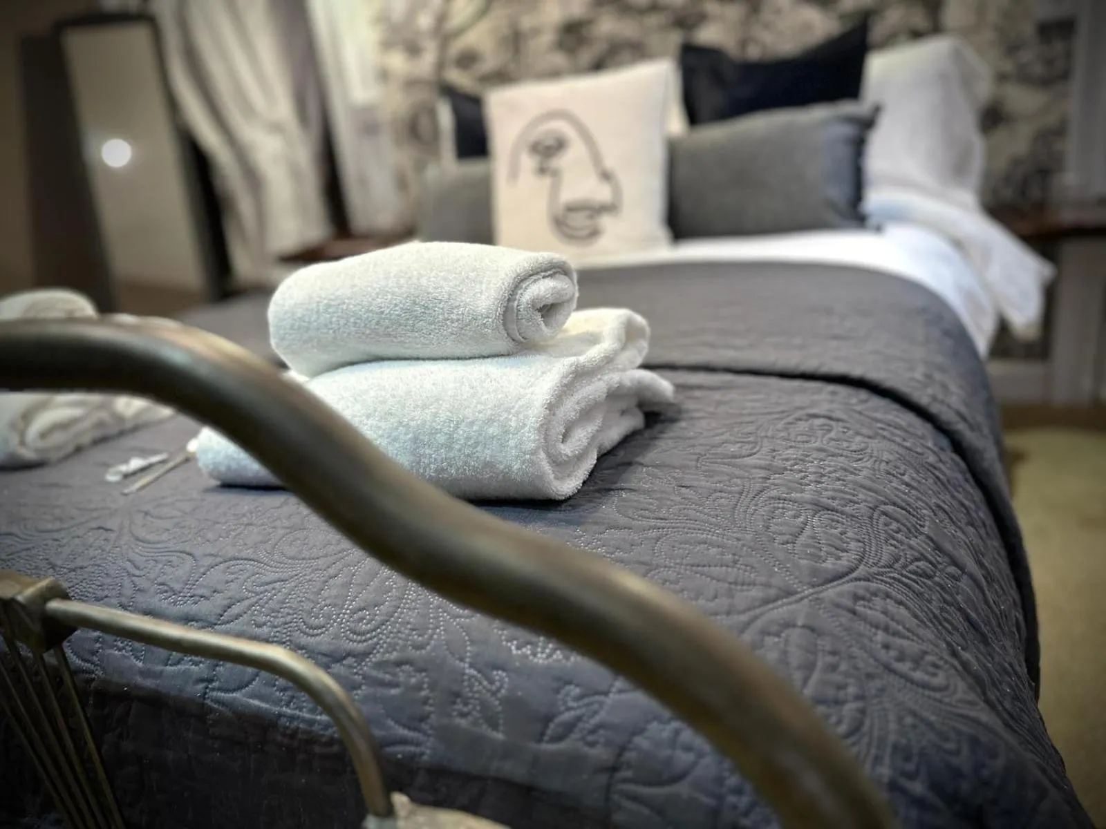 Bed in The Three Tuns