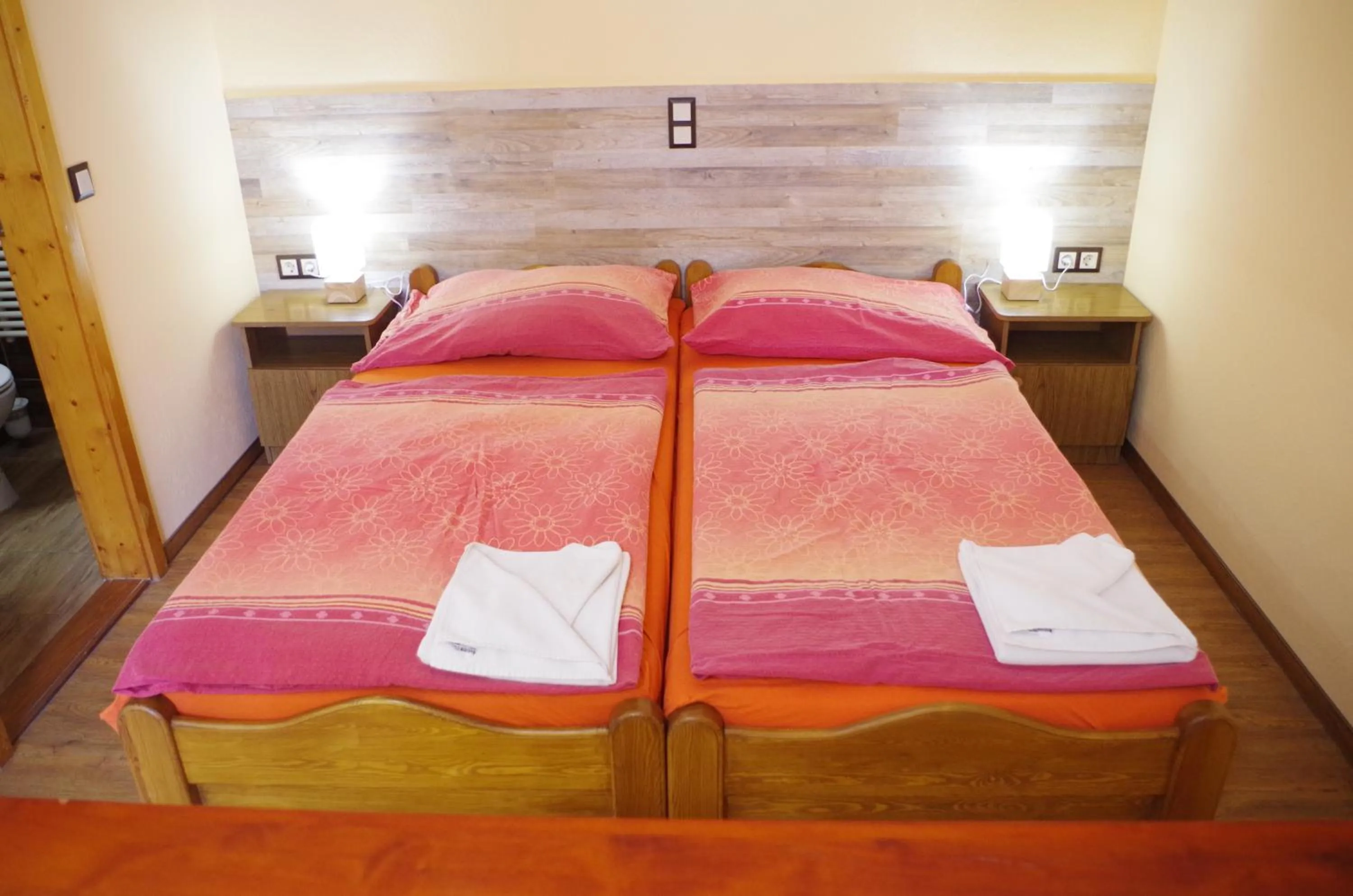 Bed in Aranyhal Apartman