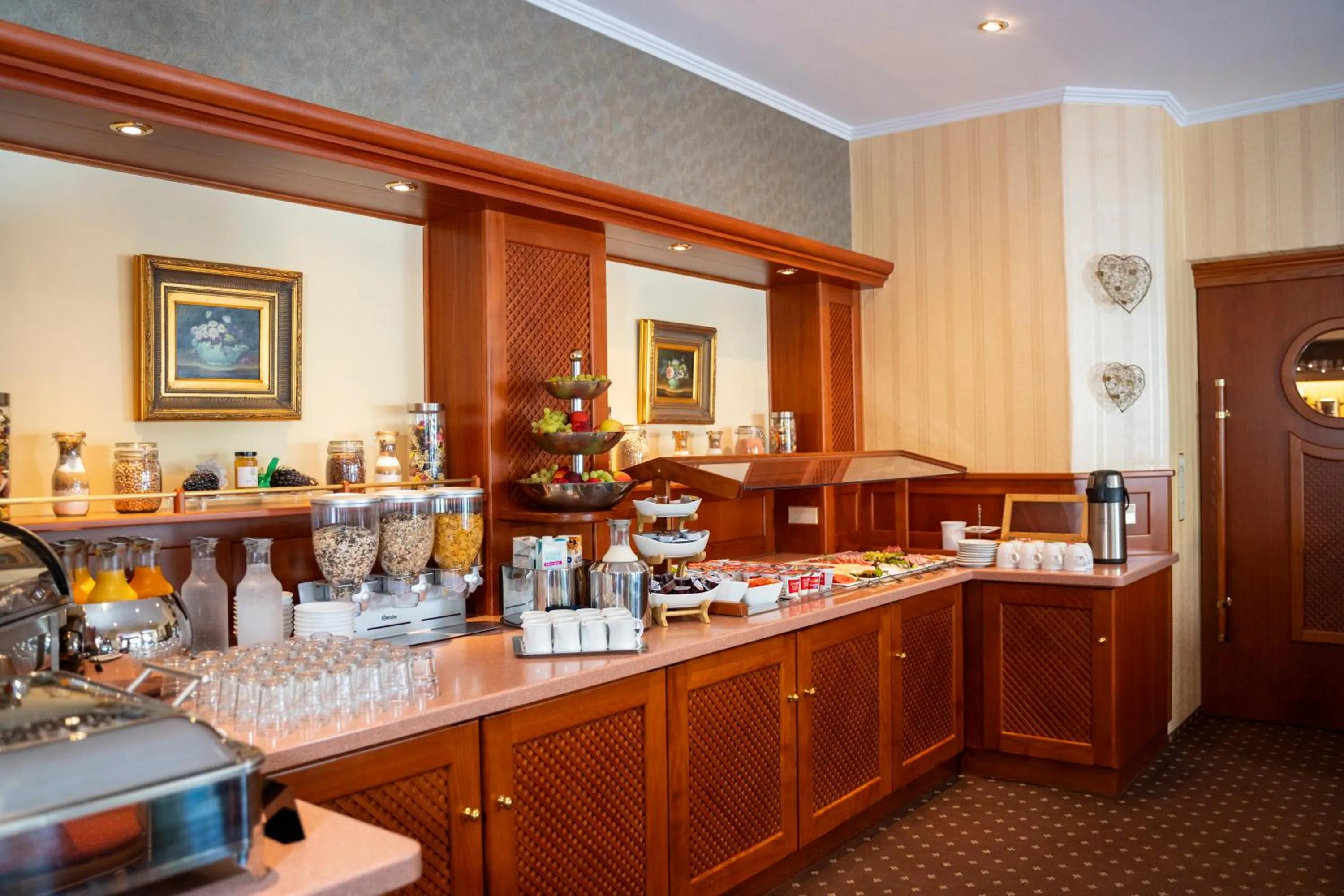 Restaurant/places to eat in Hotel Unter den Linden