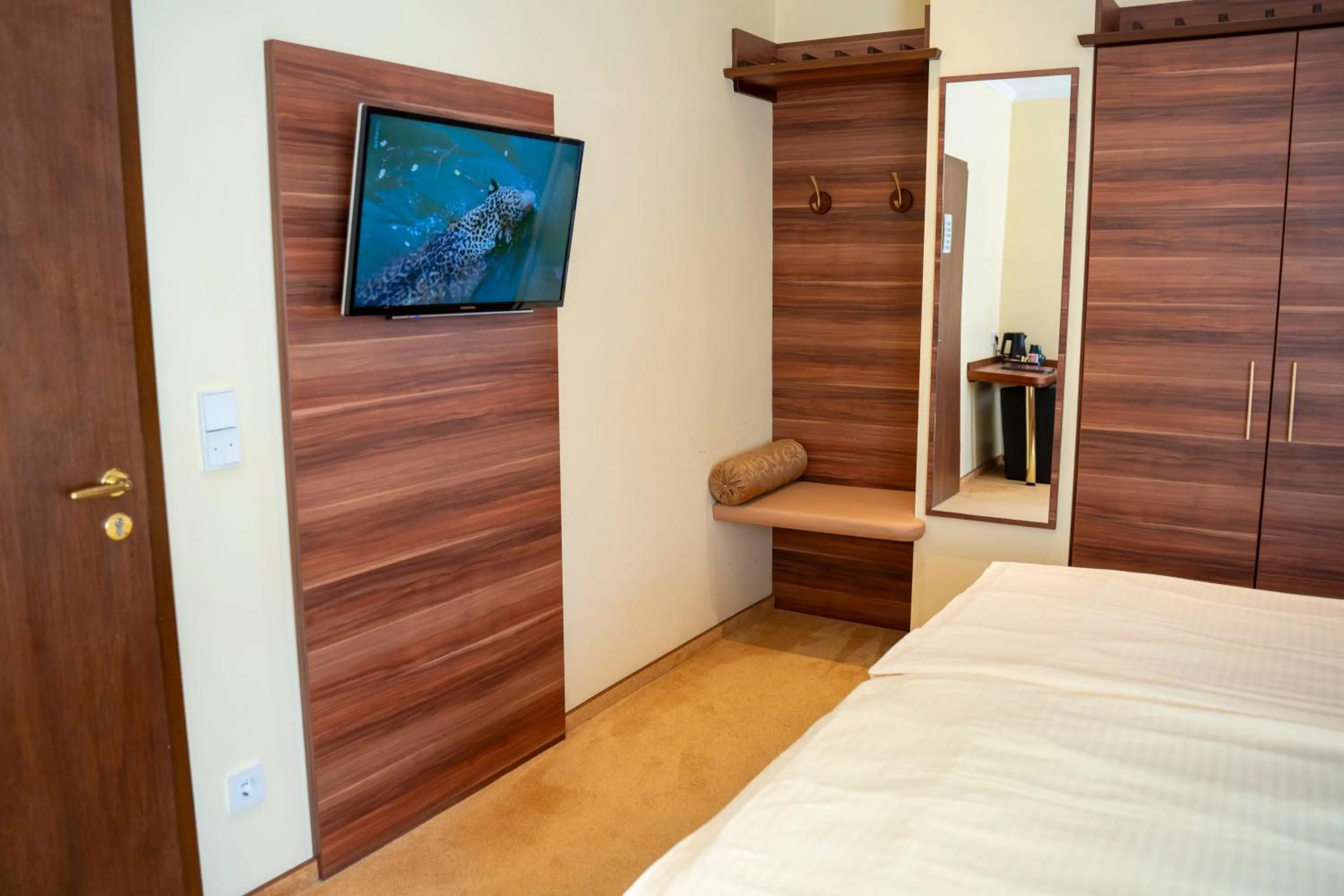 Photo of the whole room, Bed in Hotel Unter den Linden