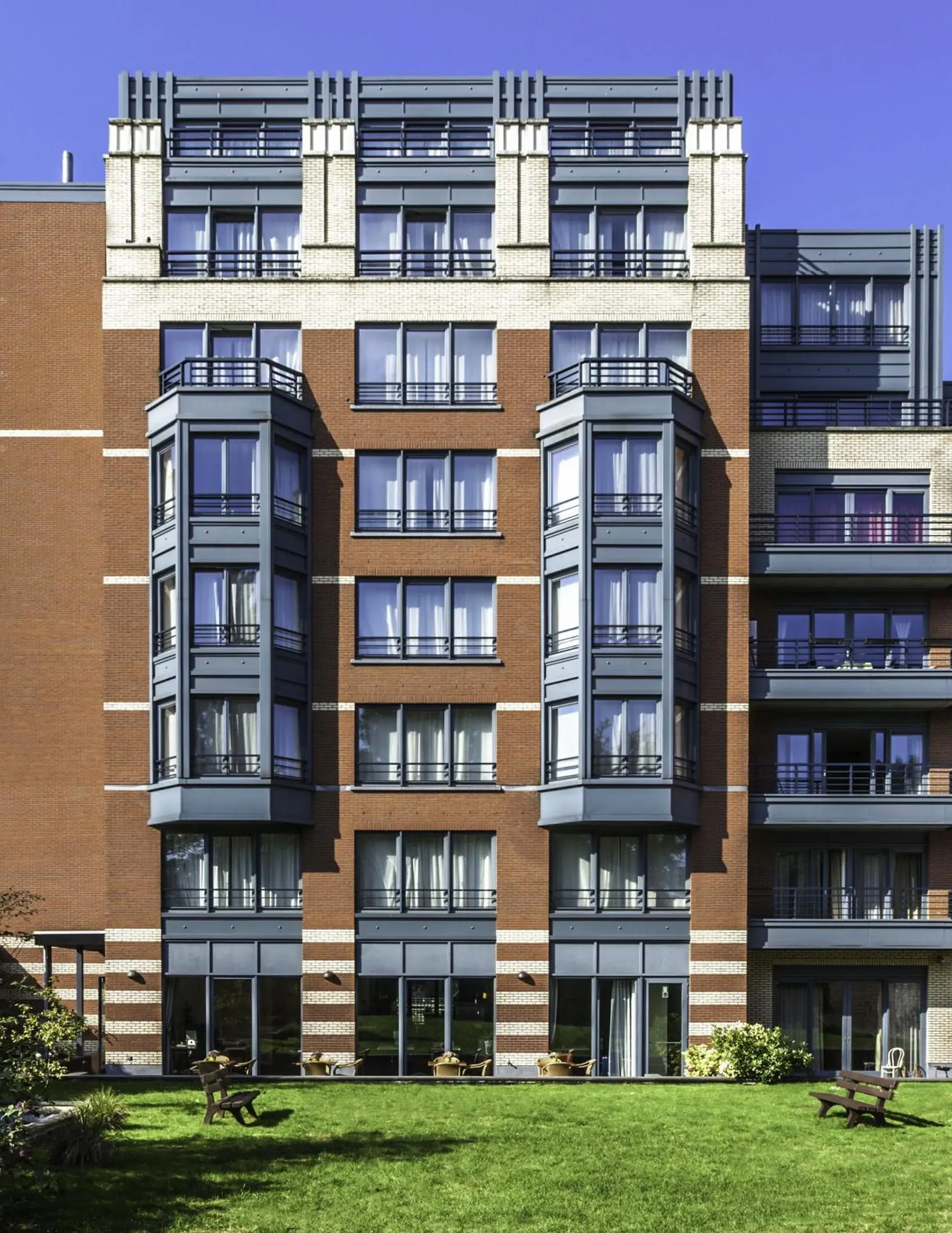 Facade/entrance in Diamant Suites Brussels EU Facade/entrance in Diamant Suites Brussels EU