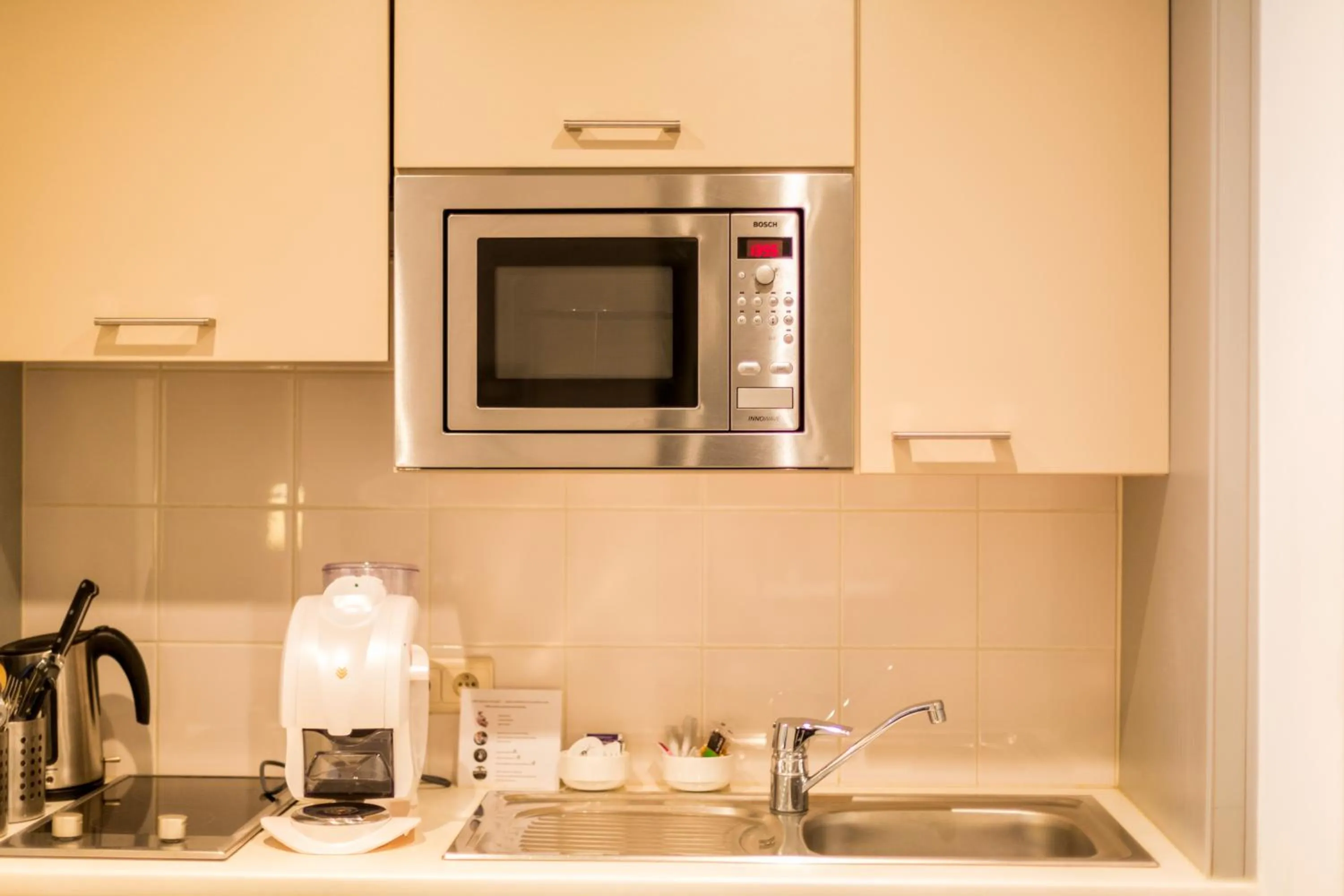 Studio with Garden View in Diamant Suites Brussels EU