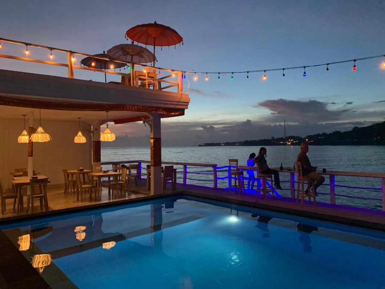 Night in Rumah Marta Ceningan Island