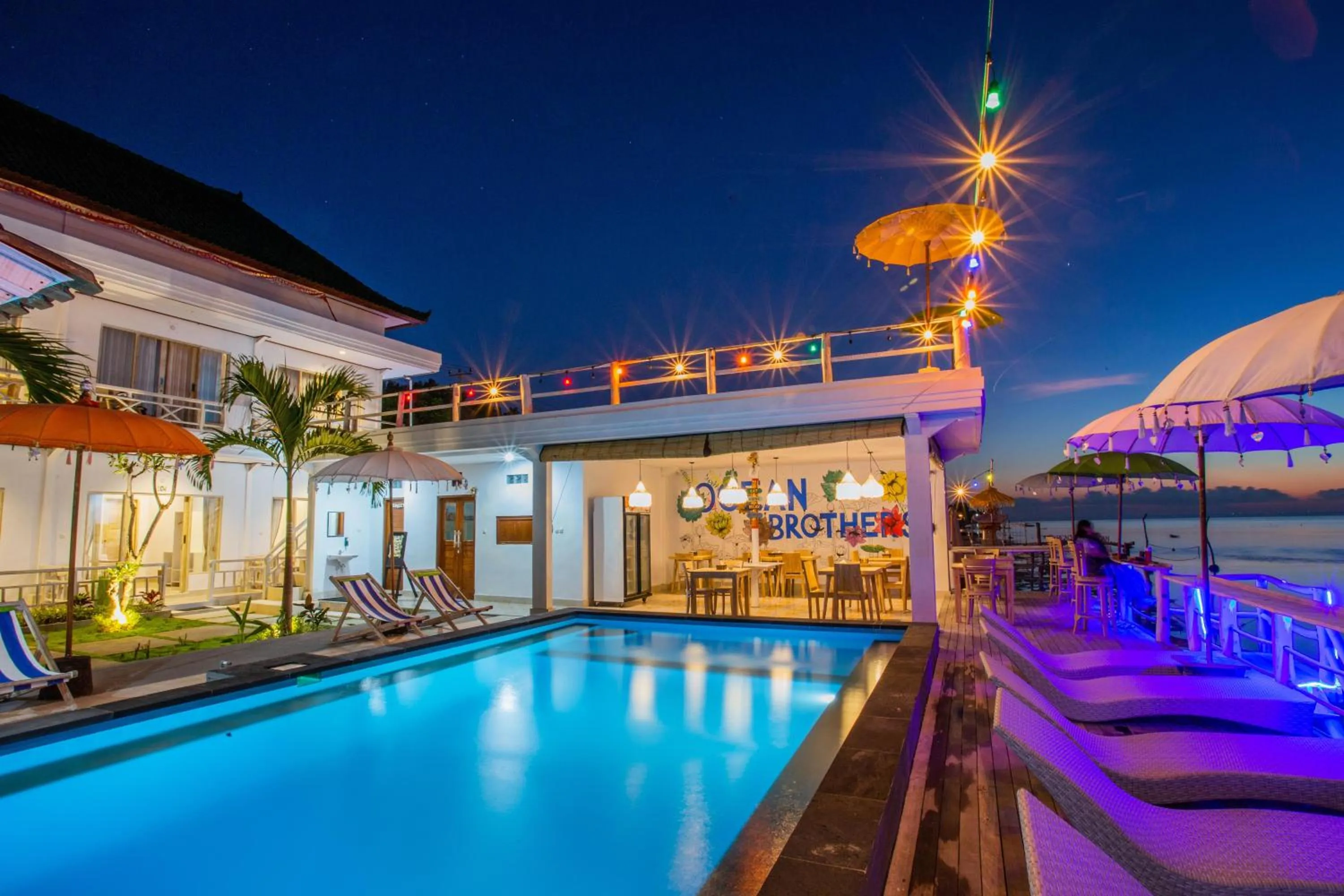 Night in Rumah Marta Ceningan Island