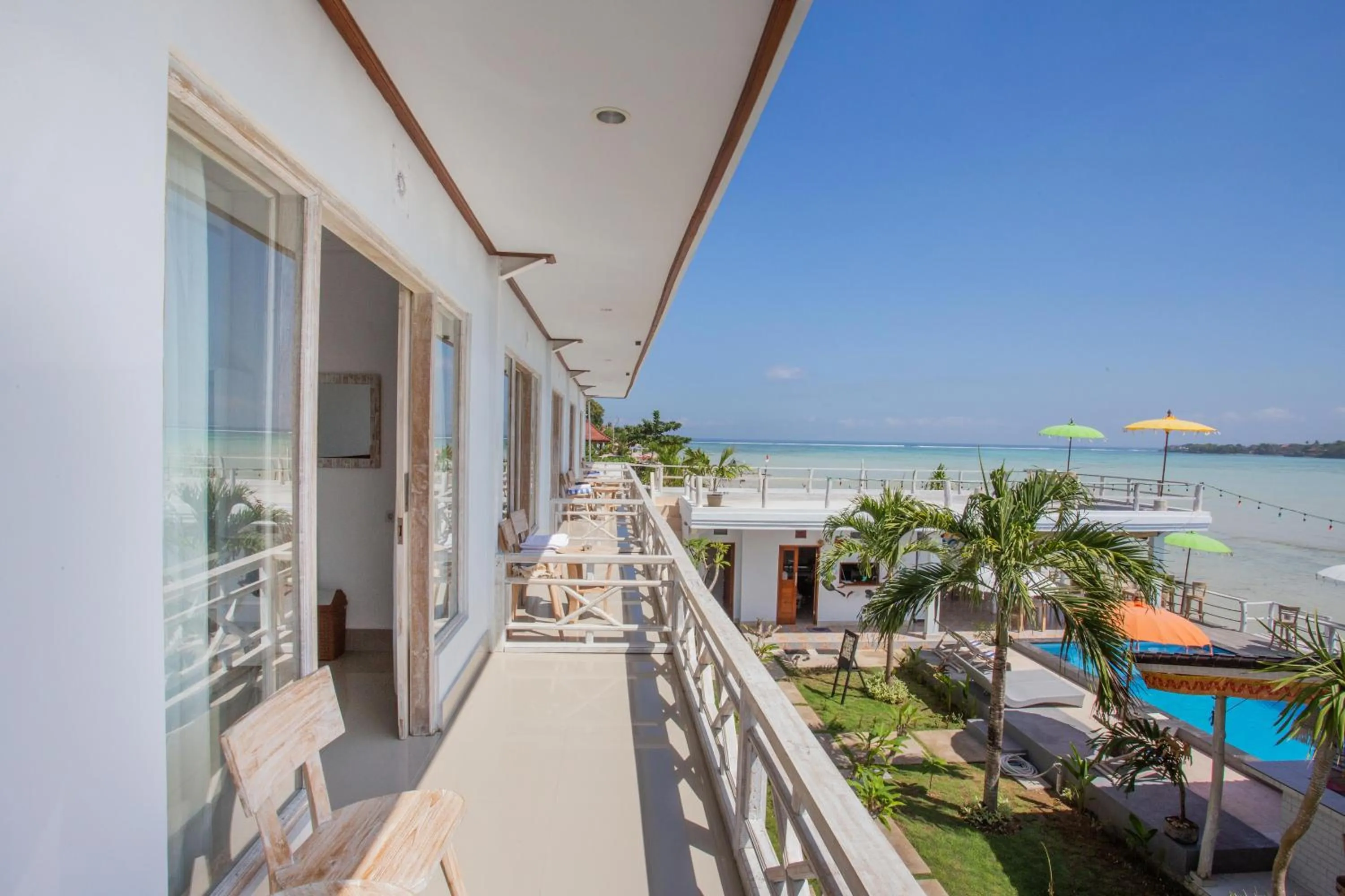 Property building in Rumah Marta Ceningan Island