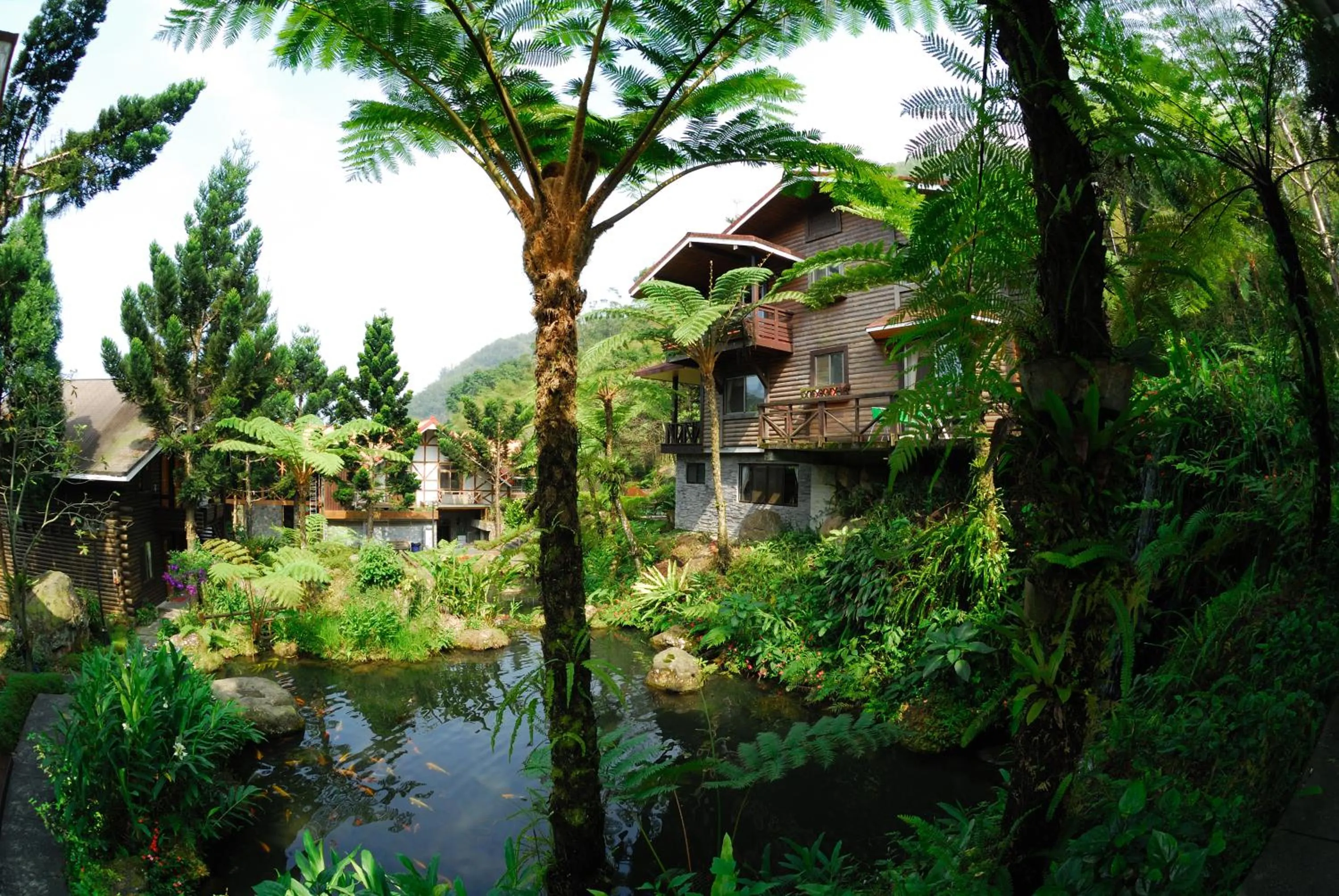 Shinmingshan Holiday Inn