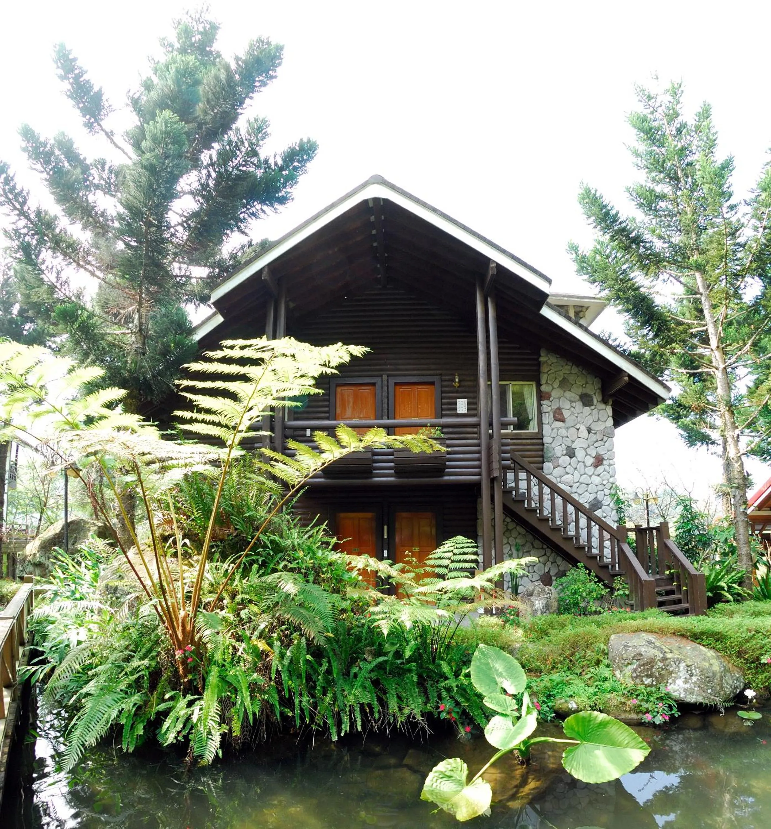 Shinmingshan Holiday Inn