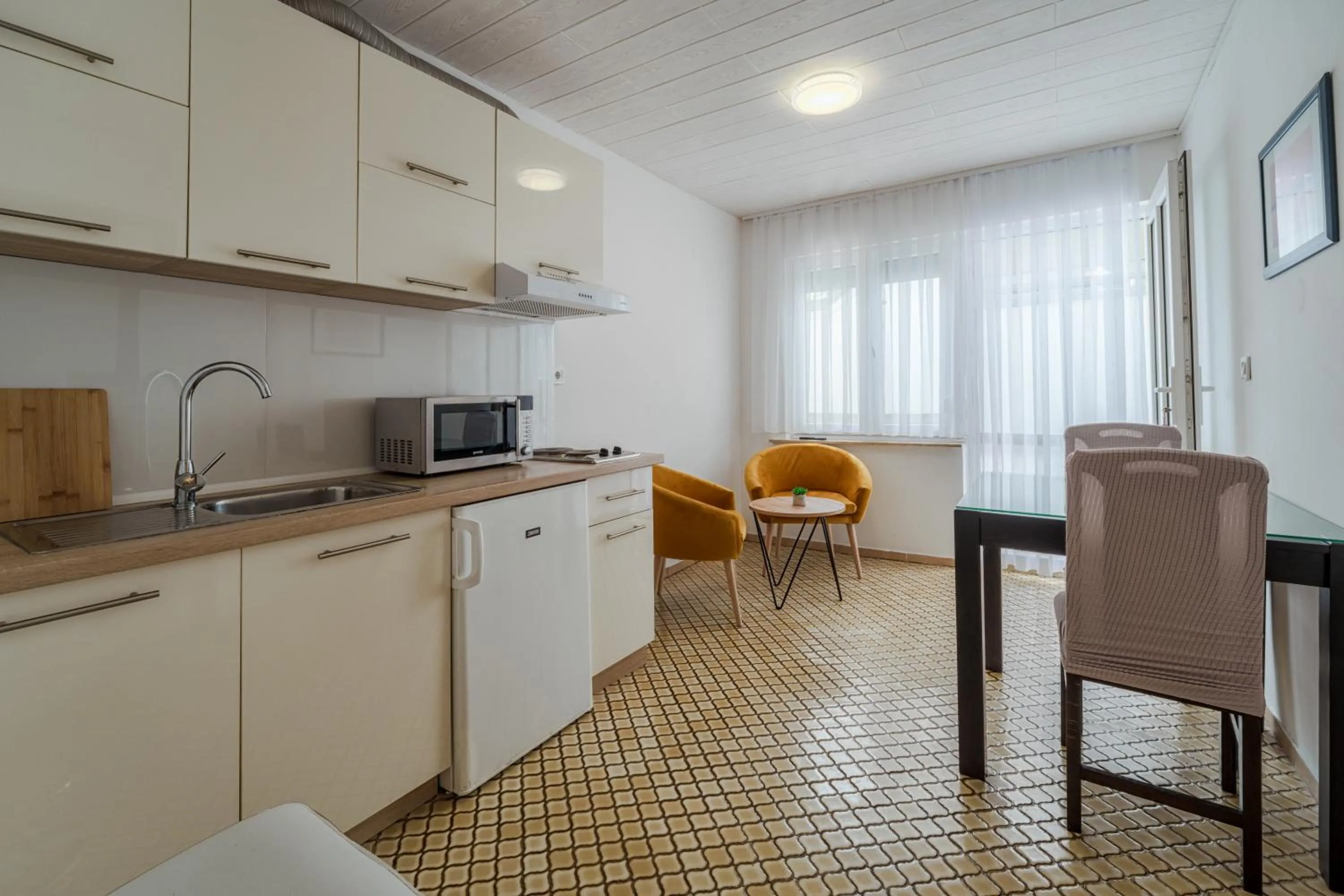 Kitchen or kitchenette in Apartments Buturajac