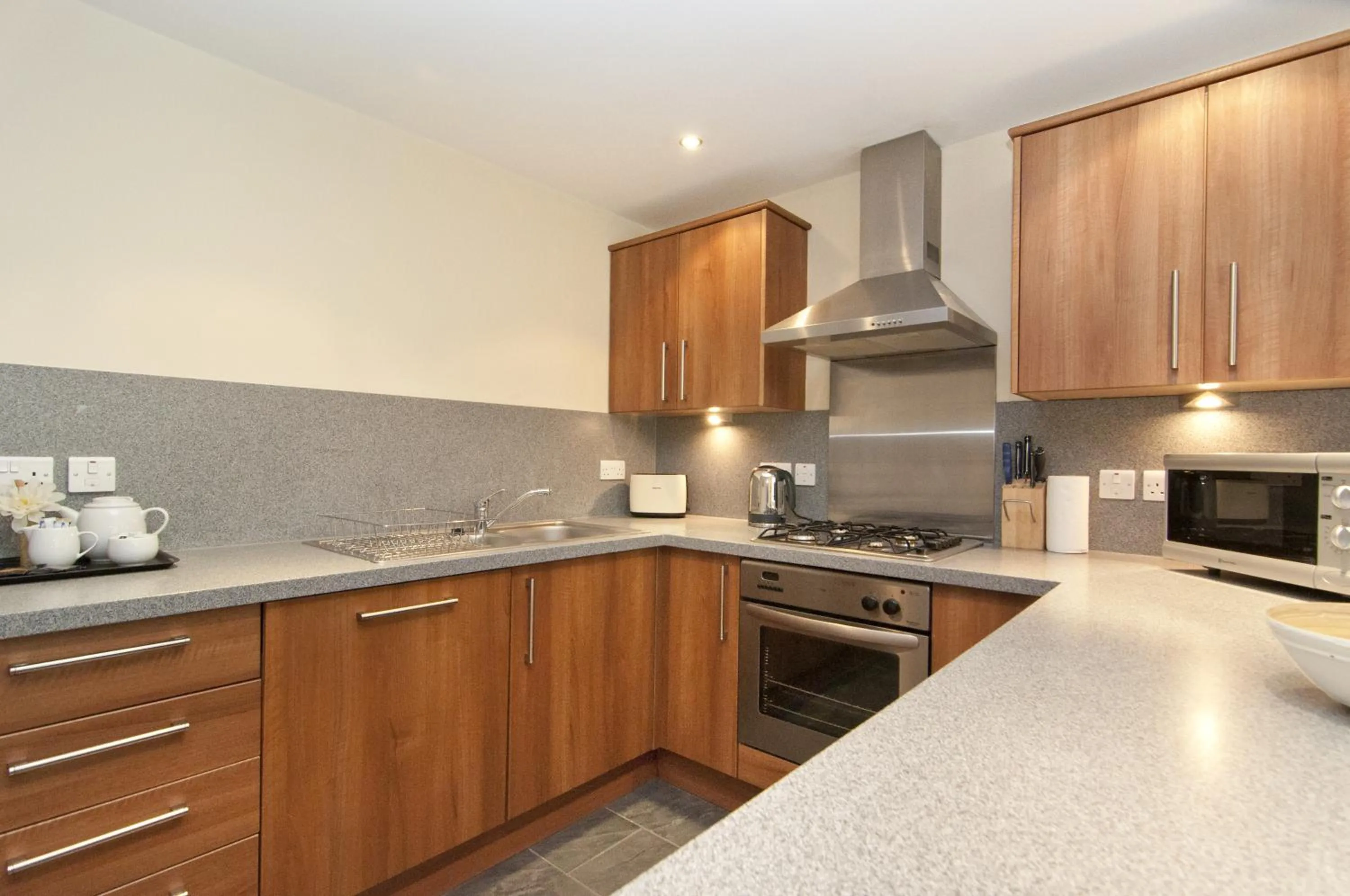Kitchen or kitchenette in Edinburgh Church Apartments