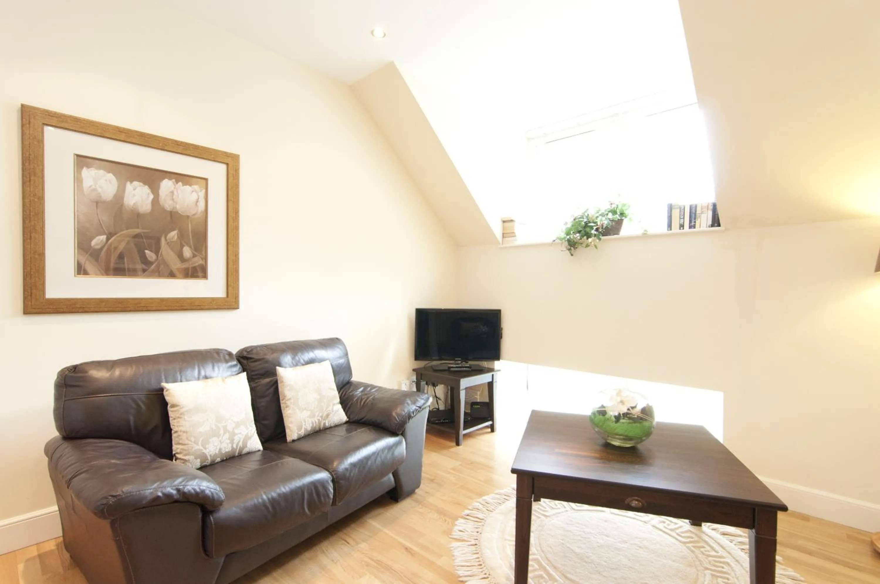 Living room in Edinburgh Church Apartments