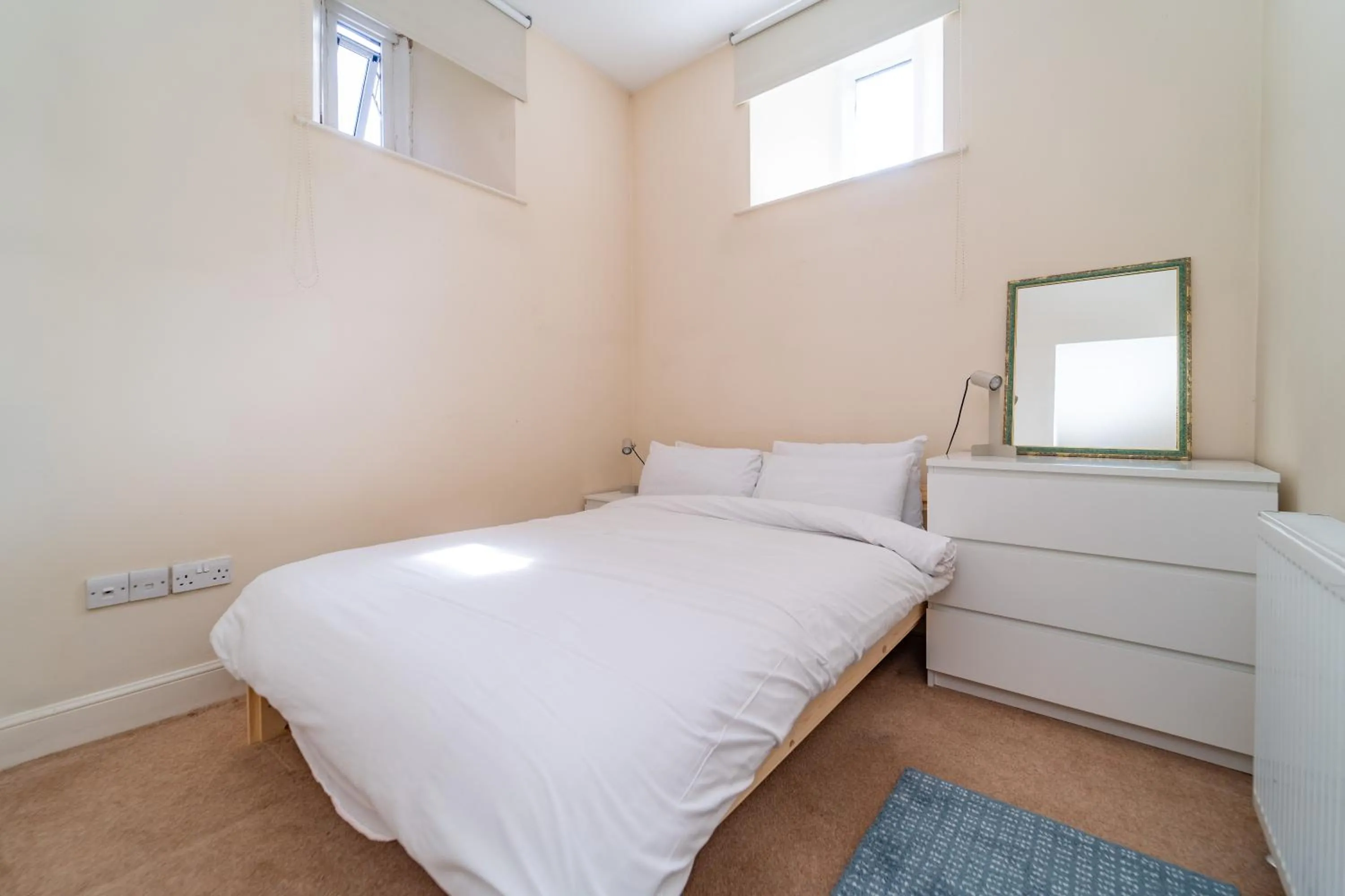 Bed in Edinburgh Church Apartments