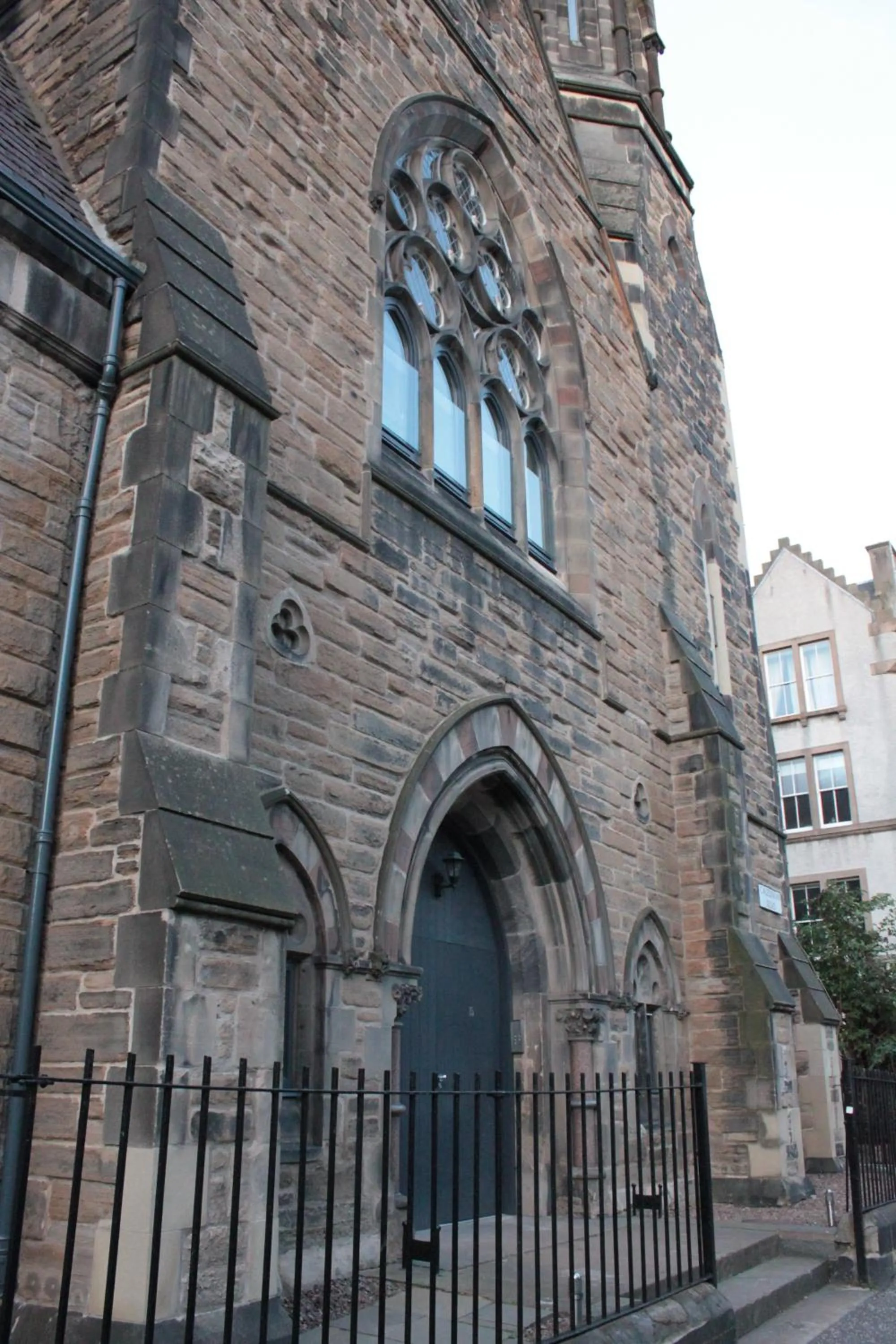 Facade/entrance in Edinburgh Church Apartments