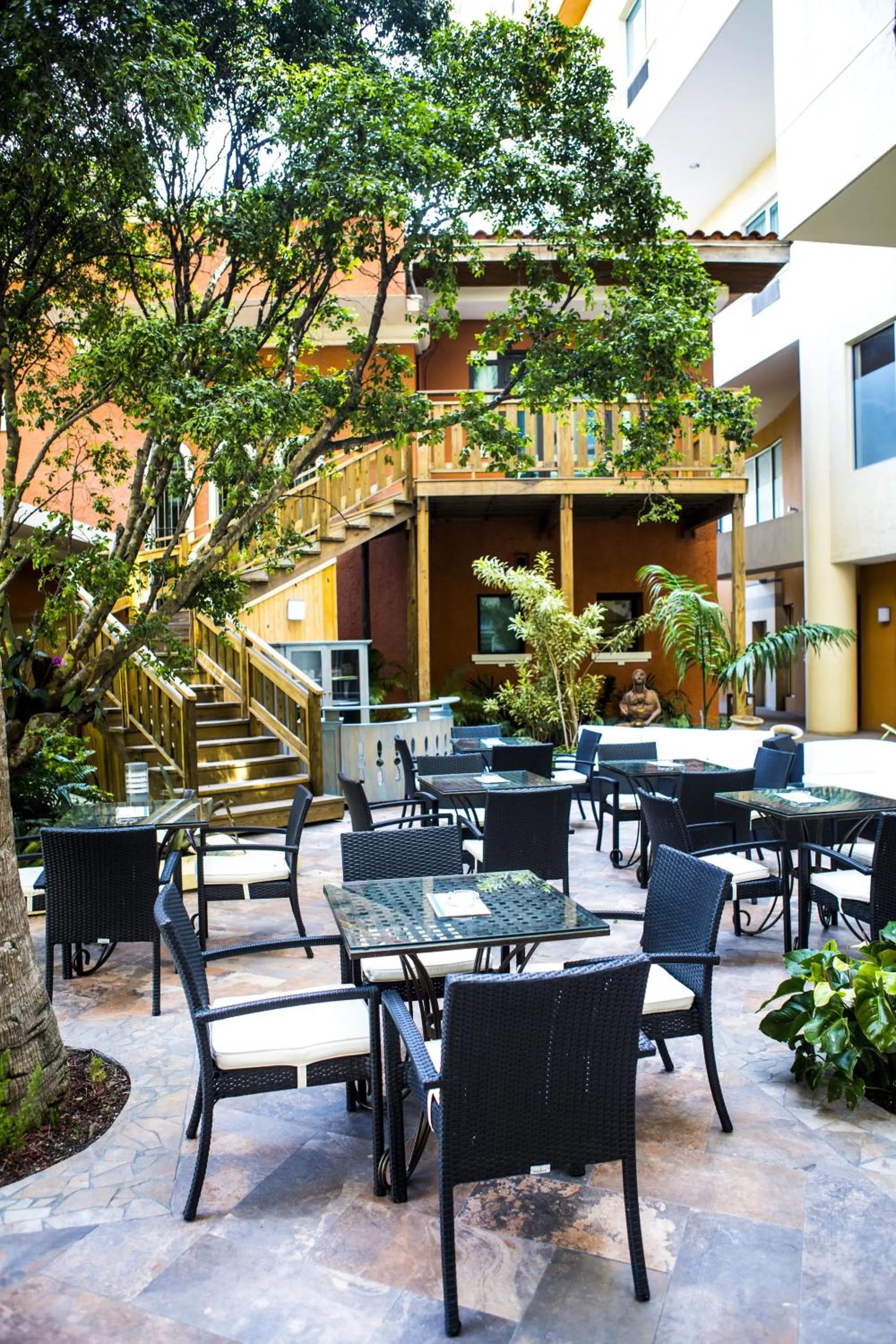 Restaurant/places to eat in Hotel Royal Oasis