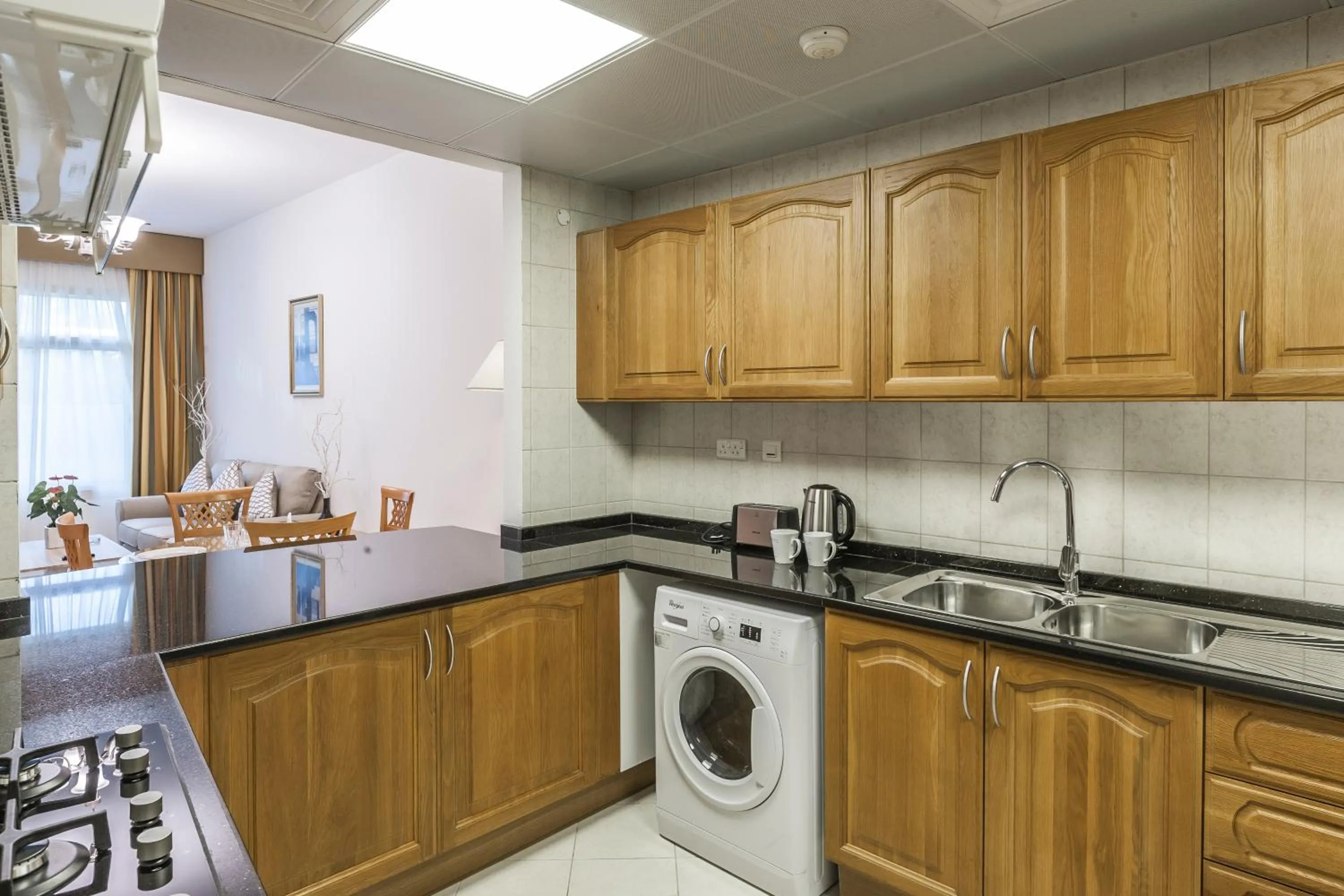 Kitchen or kitchenette in Roda Al Murooj Residences
