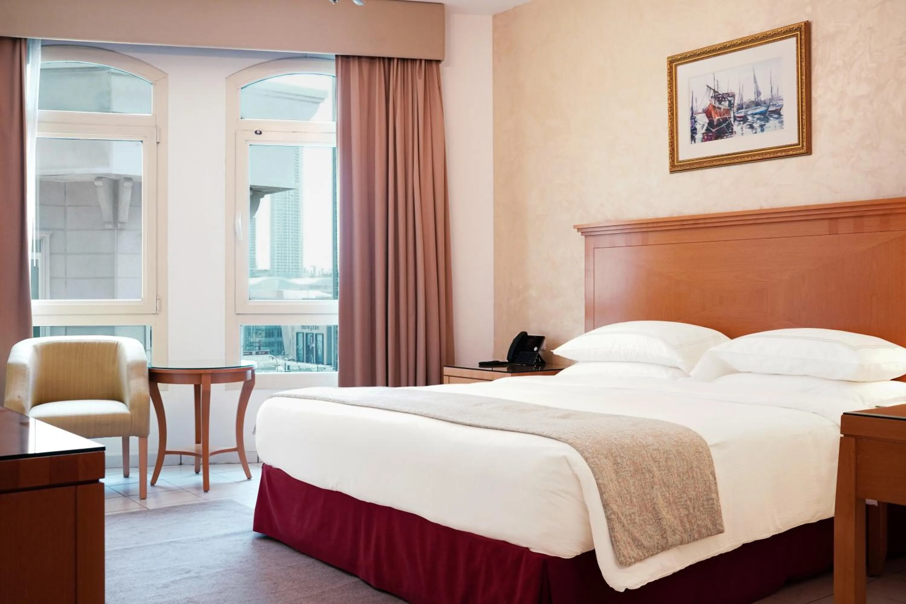 Bed in Roda Al Murooj Residences