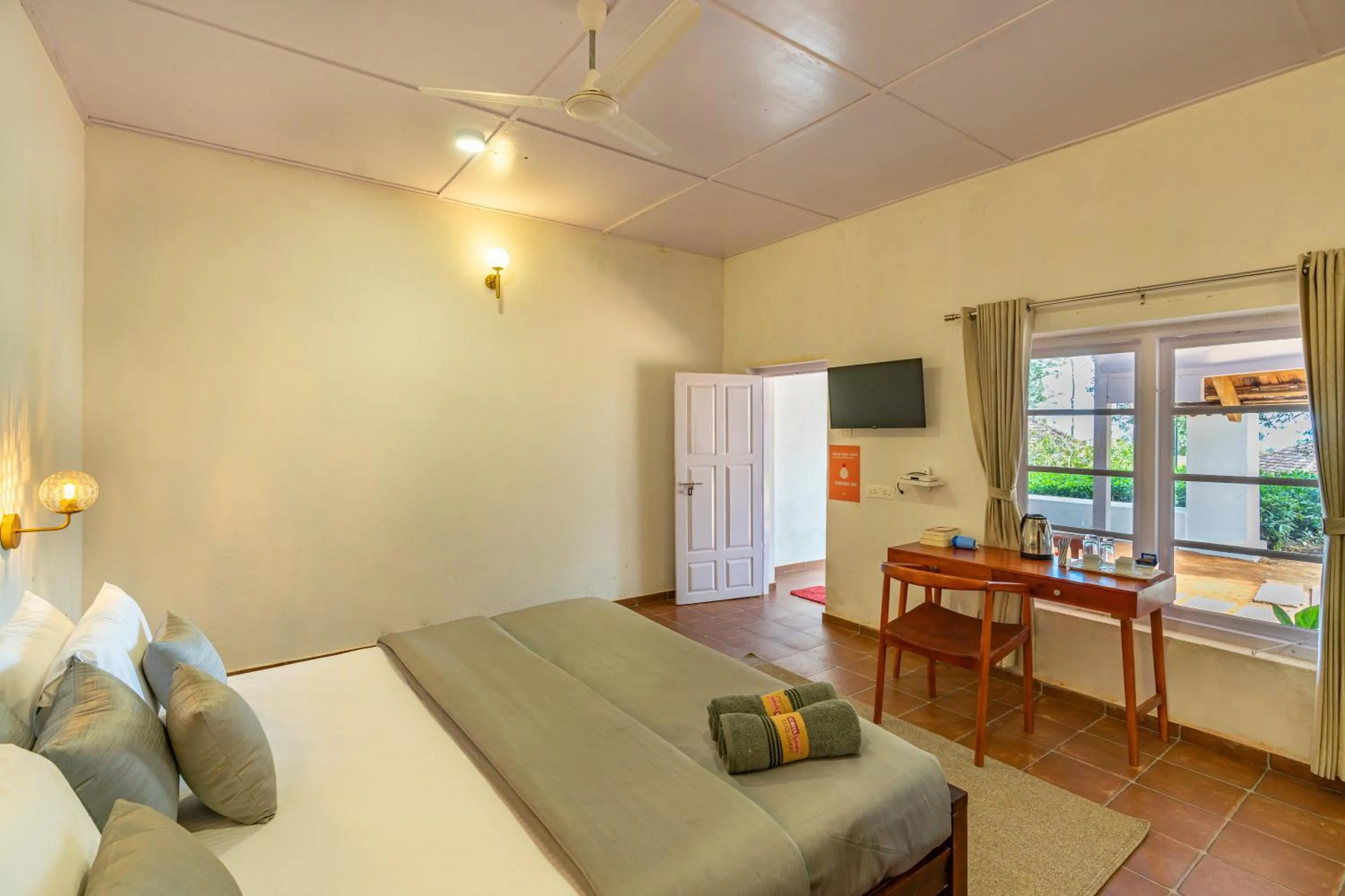 TV and multimedia, Bed in Zostel Plus Wayanad