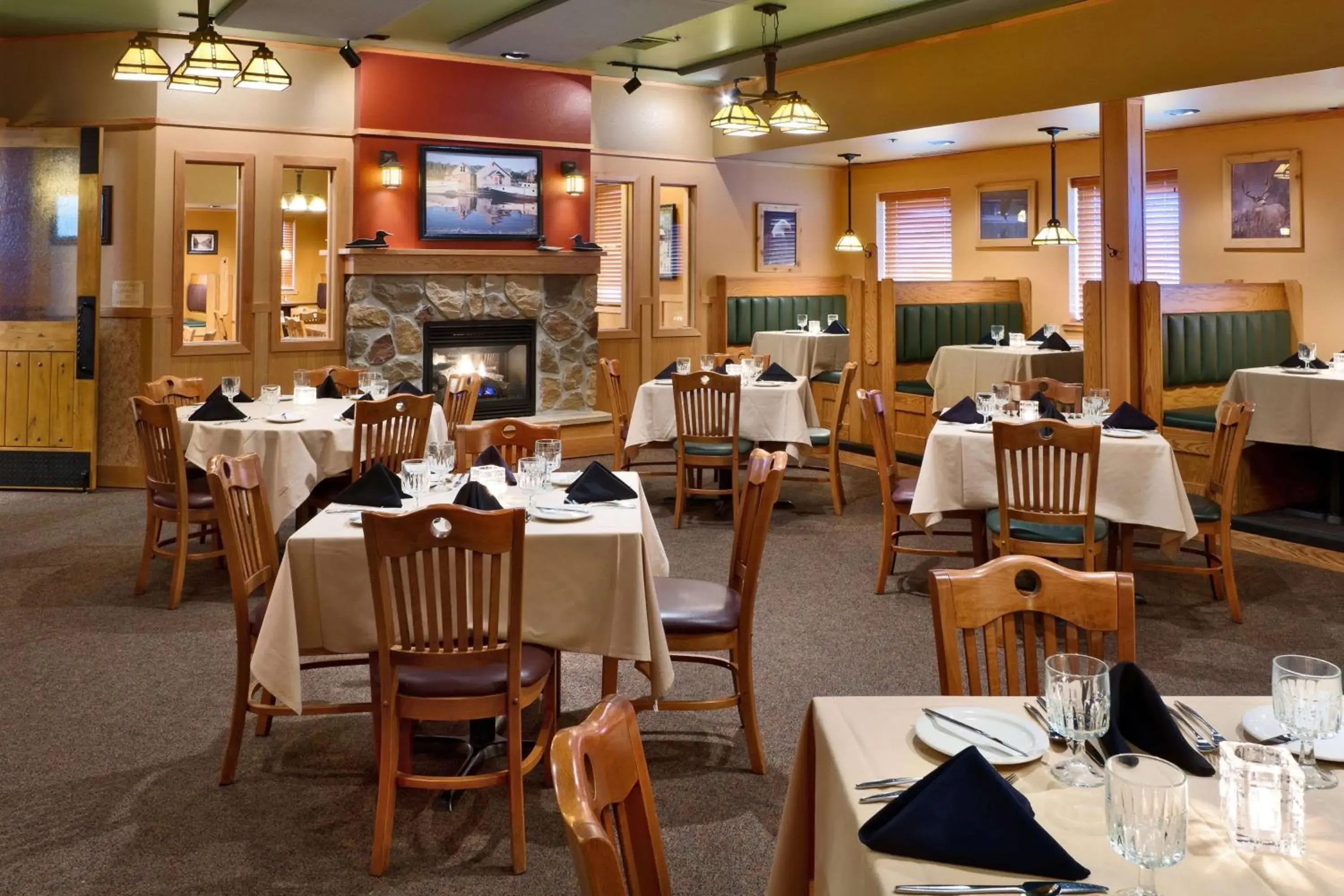 Restaurant/places to eat in The Lodge at Brainerd Lakes, Trademark Collection by Wyndham Restaurant/places to eat in The Lodge at Brainerd Lakes, Trademark Collection by Wyndham