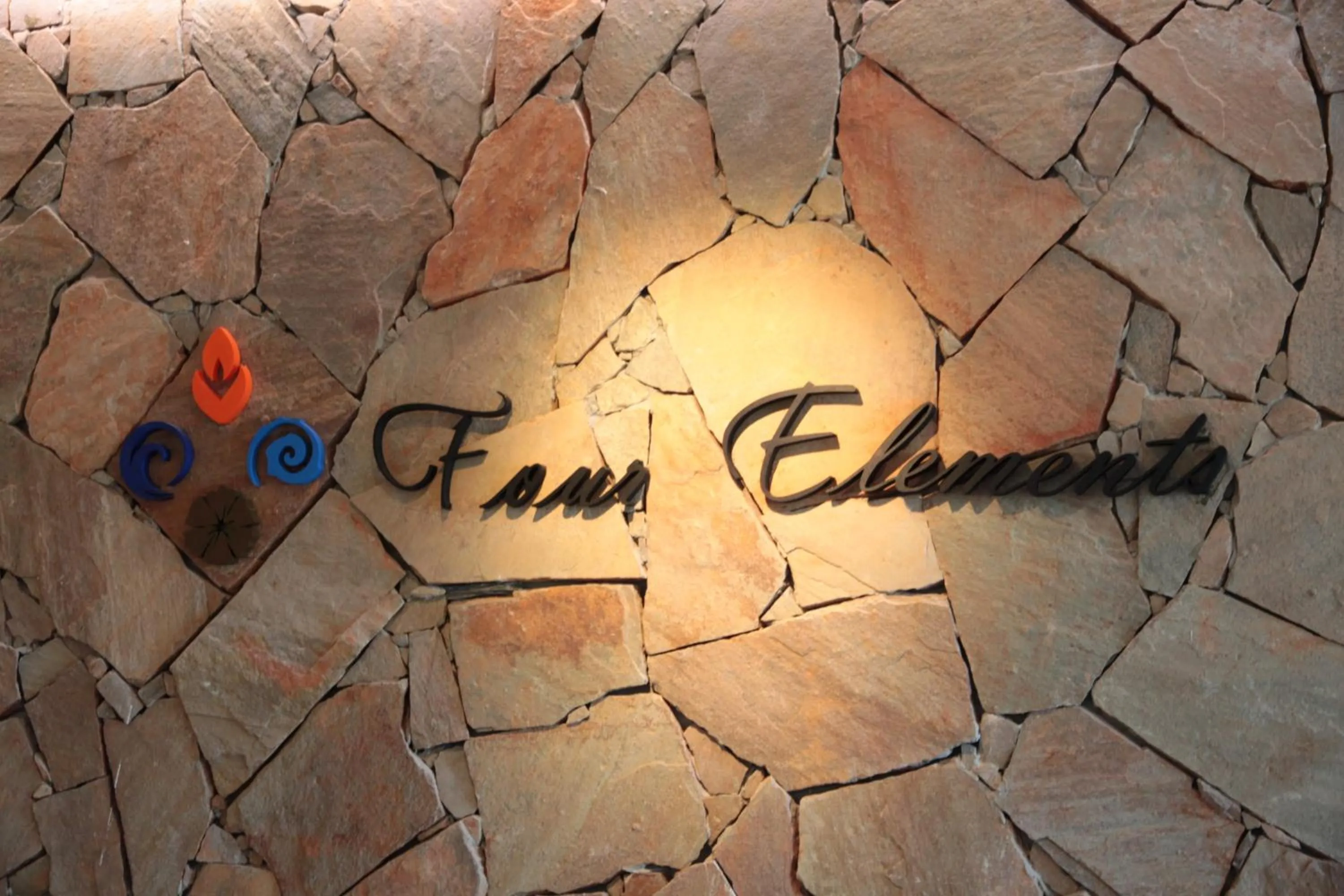 Spa and wellness centre/facilities in Howard Johnson by Wyndham San Pedro