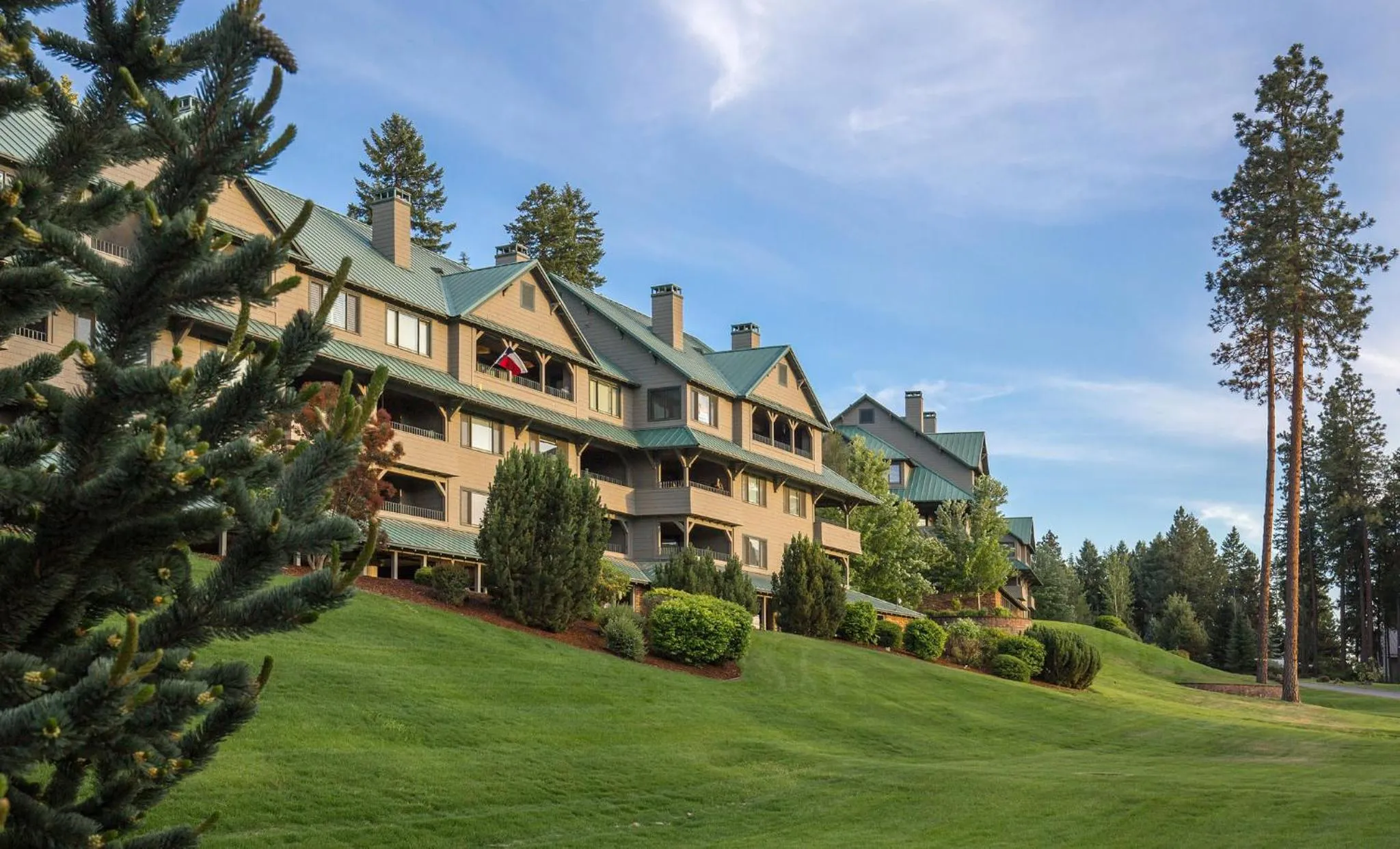 Property building in WorldMark Arrow Point