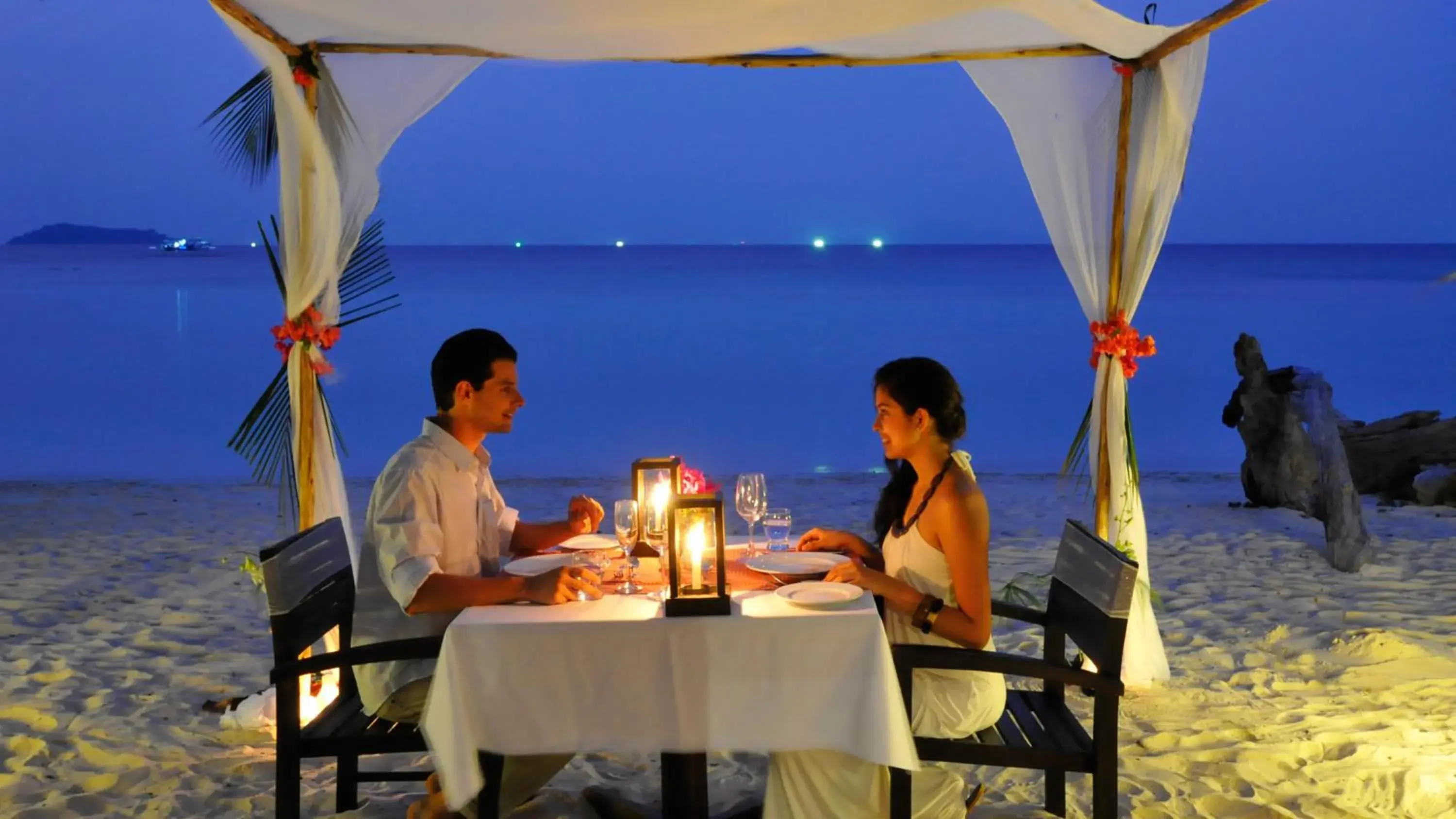 Restaurant/places to eat in Phi Phi Holiday Resort Restaurant/places to eat in Phi Phi Holiday Resort