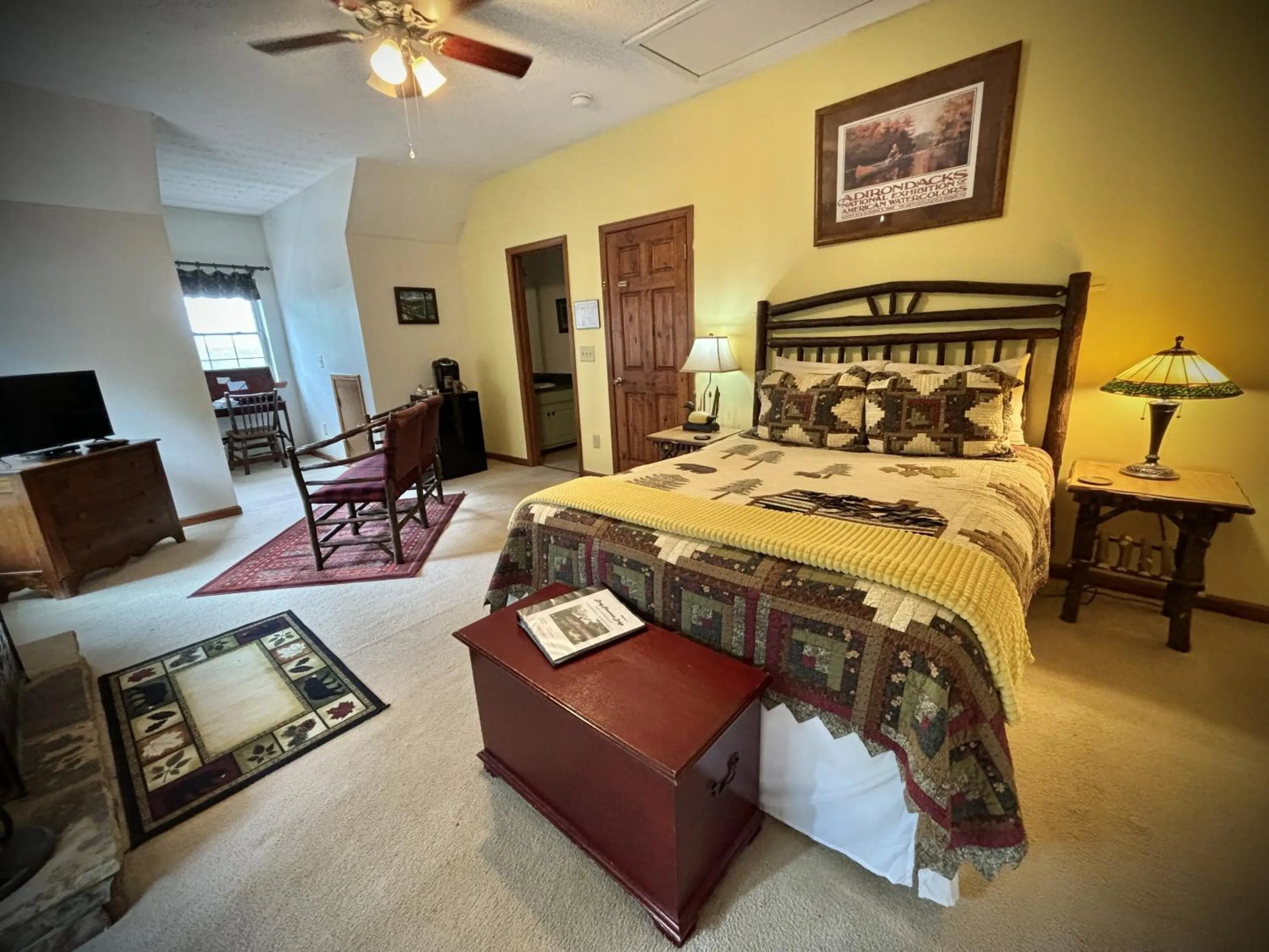 Bedroom, Bed in Long Mountain Lodge Bed & Breakfast