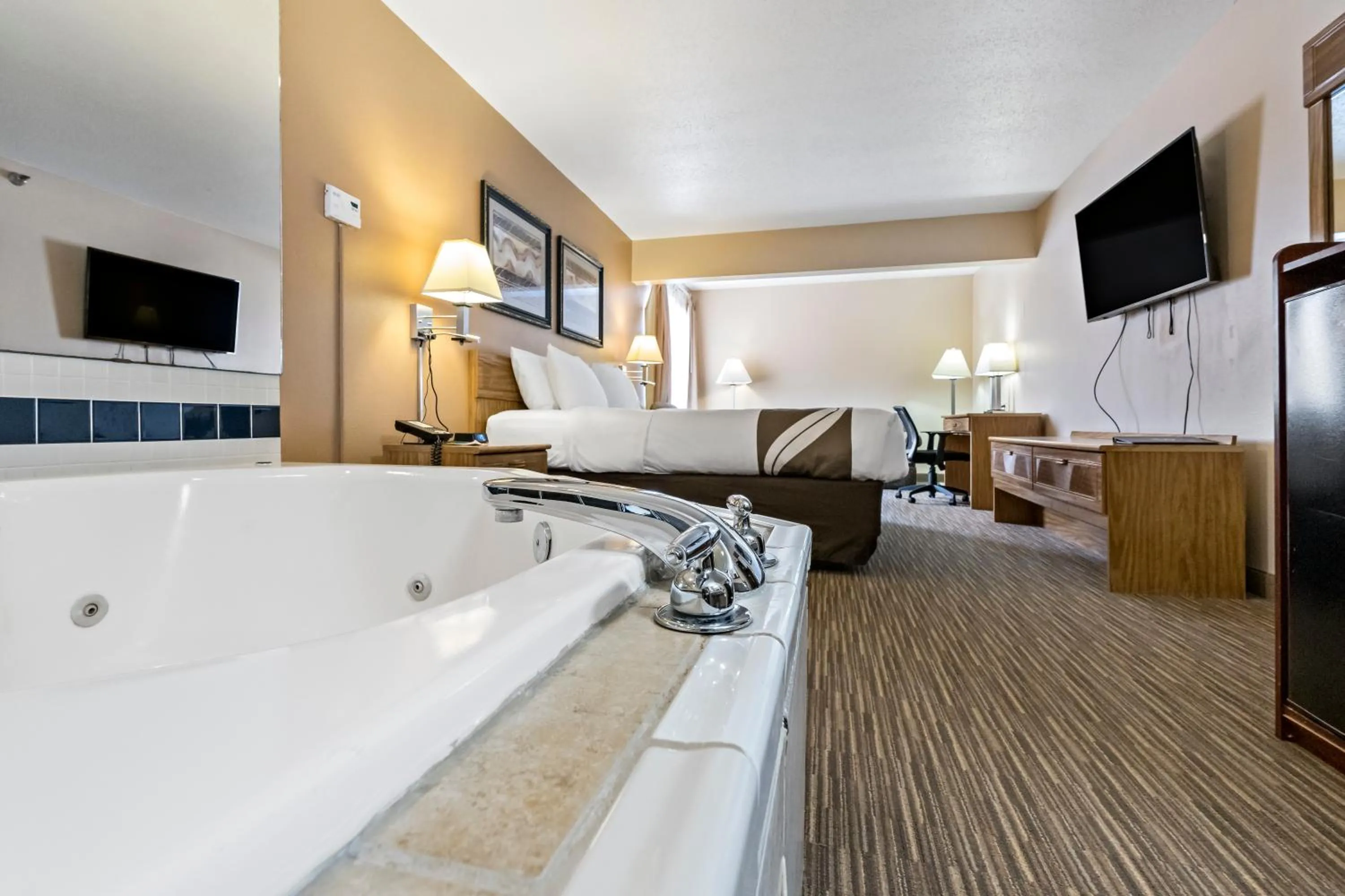 Quality Inn - Storm Lake