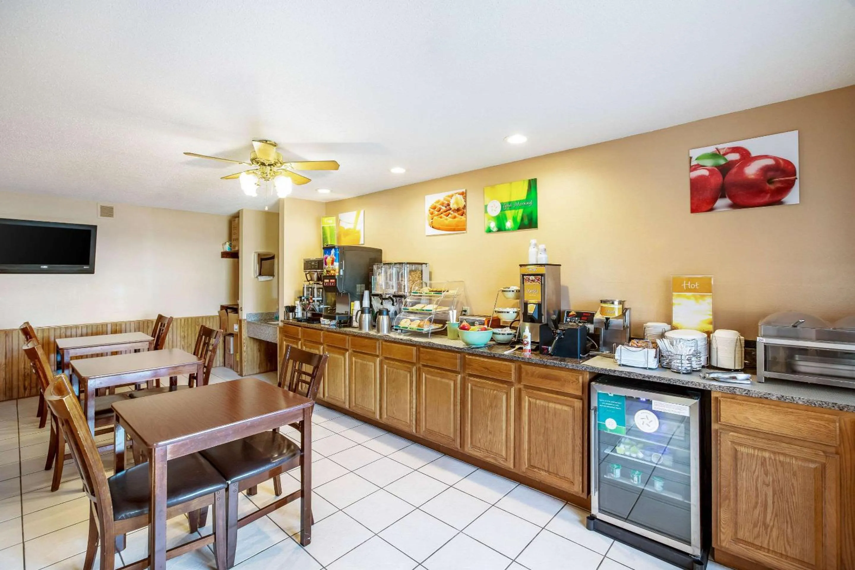 Restaurant/places to eat in Quality Inn - Storm Lake