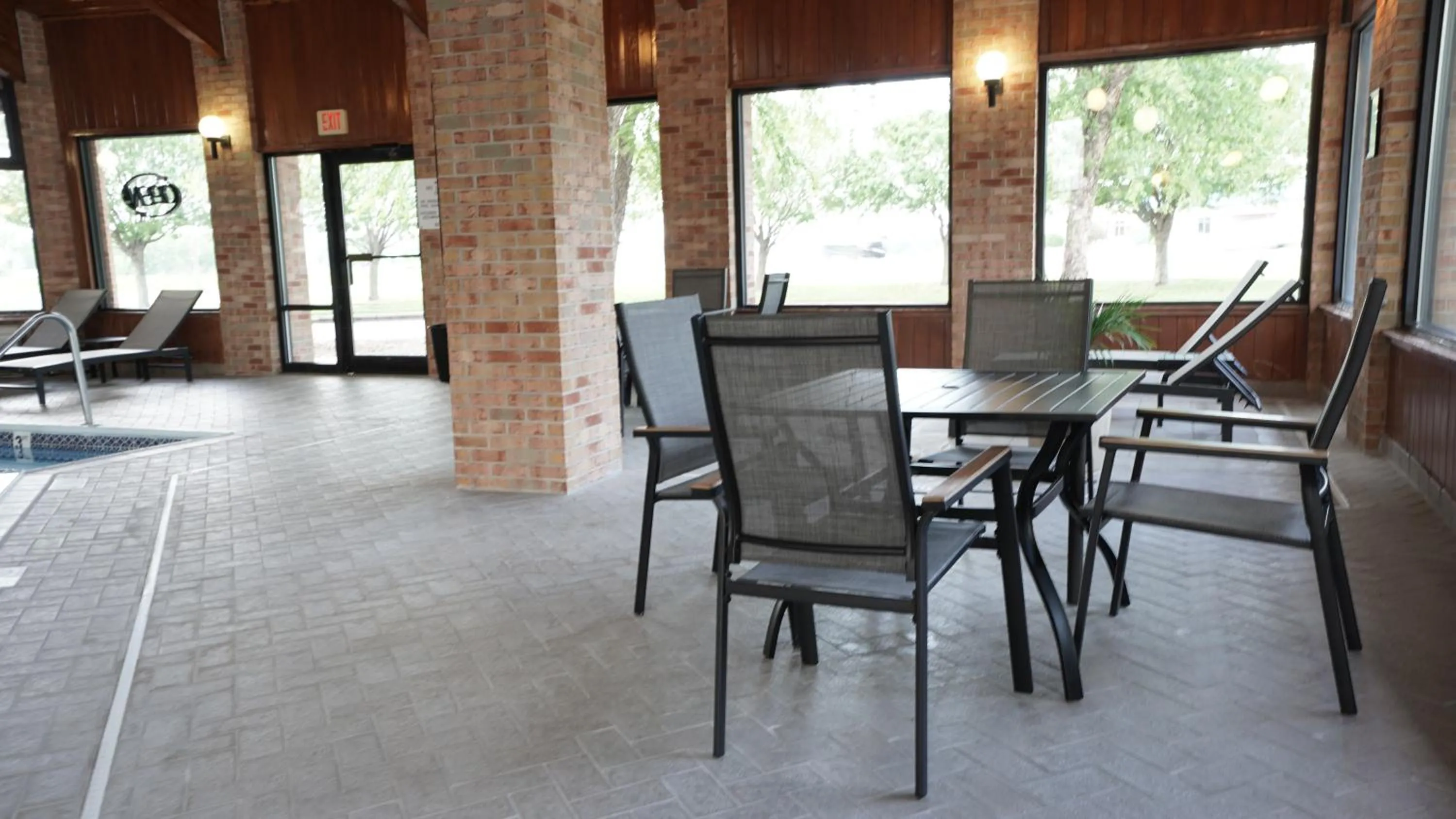 Quality Inn - Storm Lake