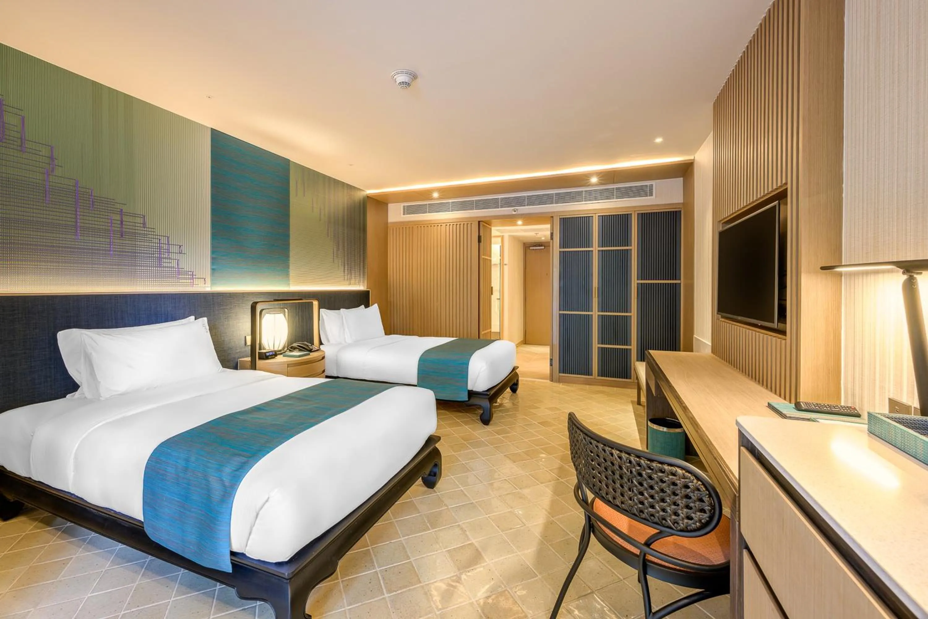 Photo of the whole room, Bed in Holiday Inn Resort Phuket by IHG