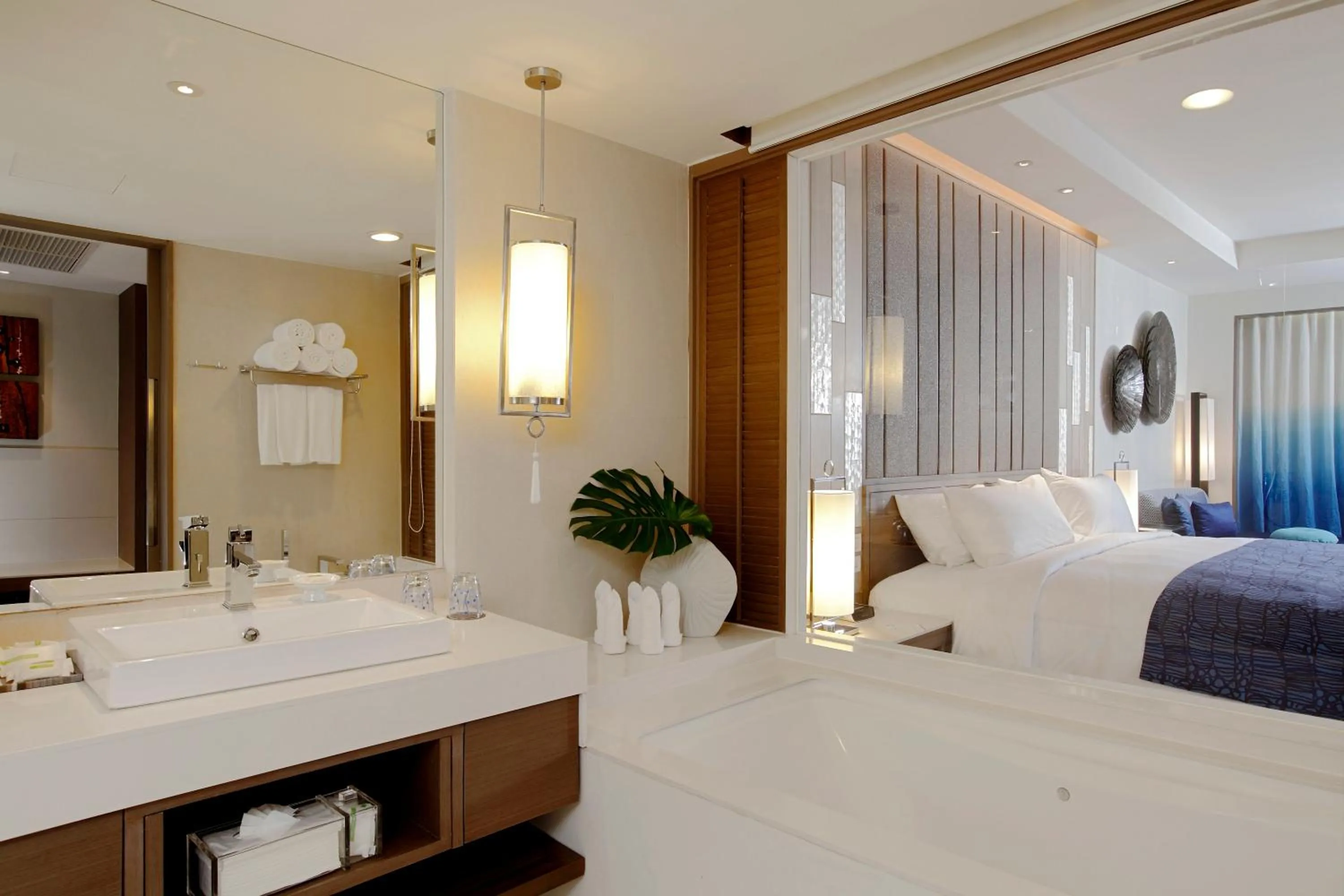 Bedroom, Bed in Holiday Inn Resort Phuket by IHG