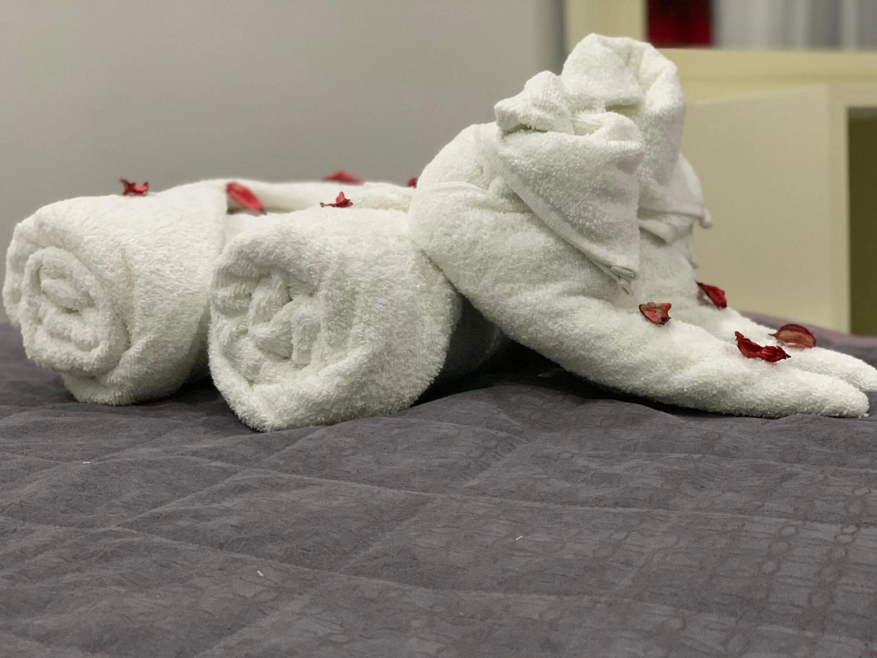 Photo of the whole room, Bed in taksim diamond hotel