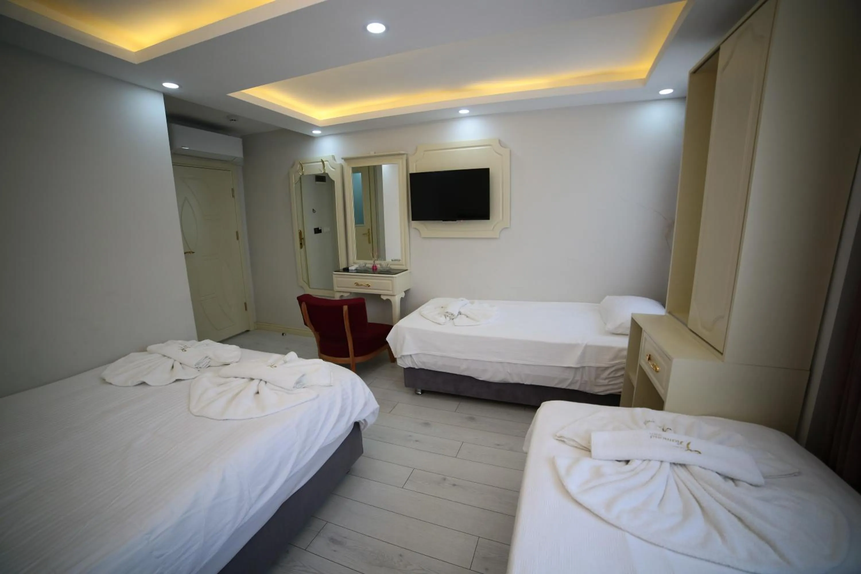 Bed in taksim diamond hotel