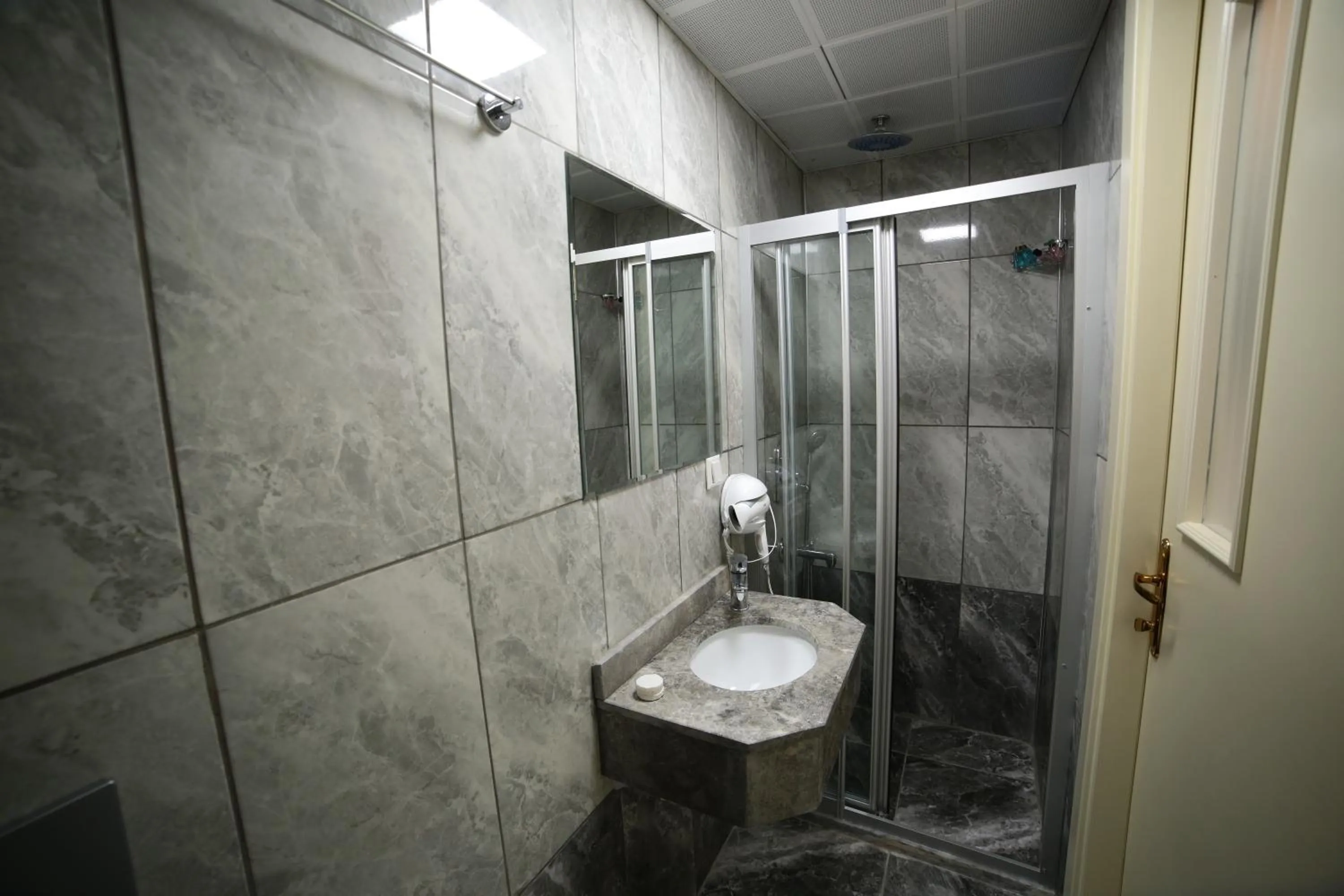 Bathroom in taksim diamond hotel