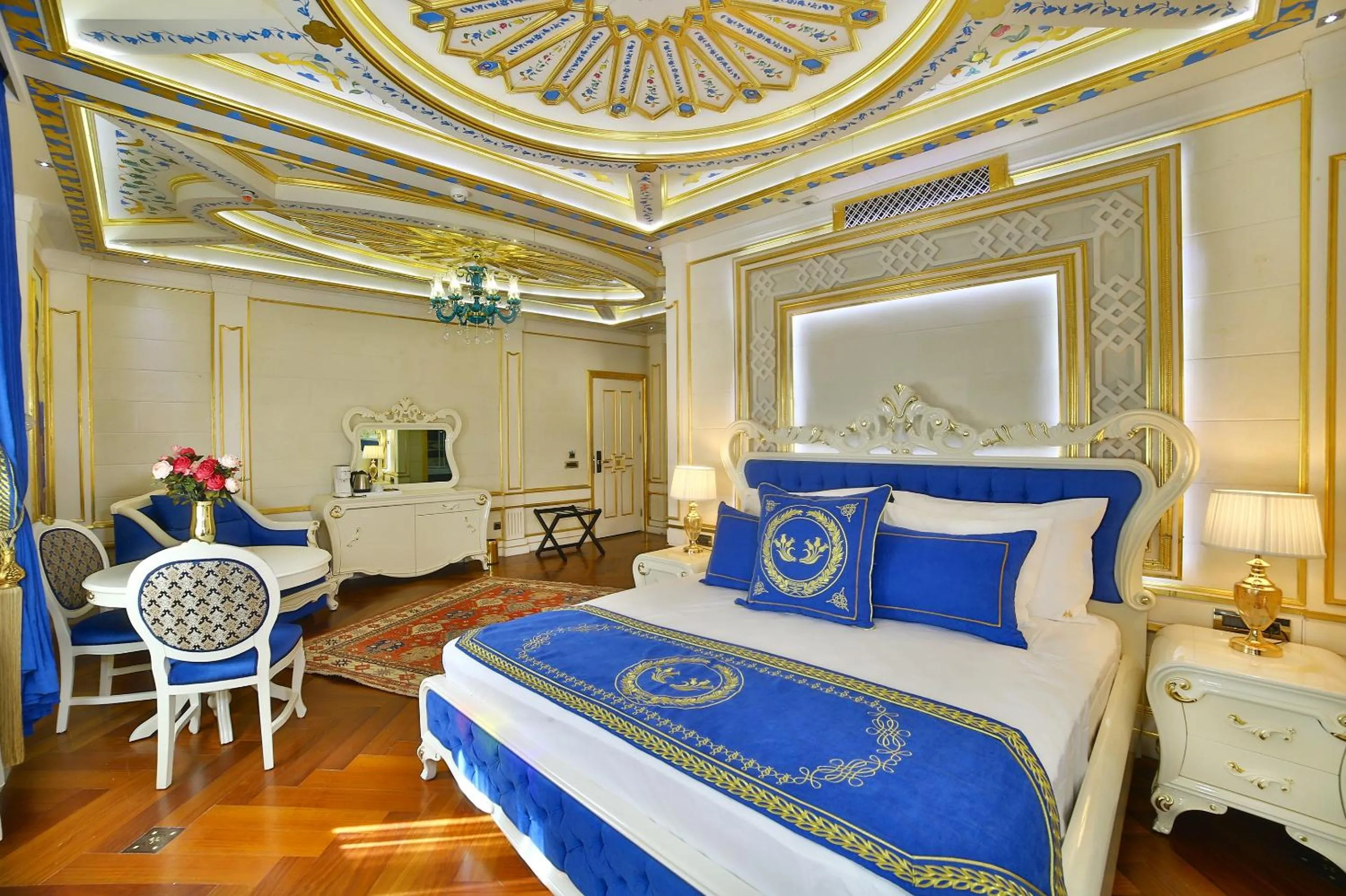 Bed in Seven Hills Palace & Spa