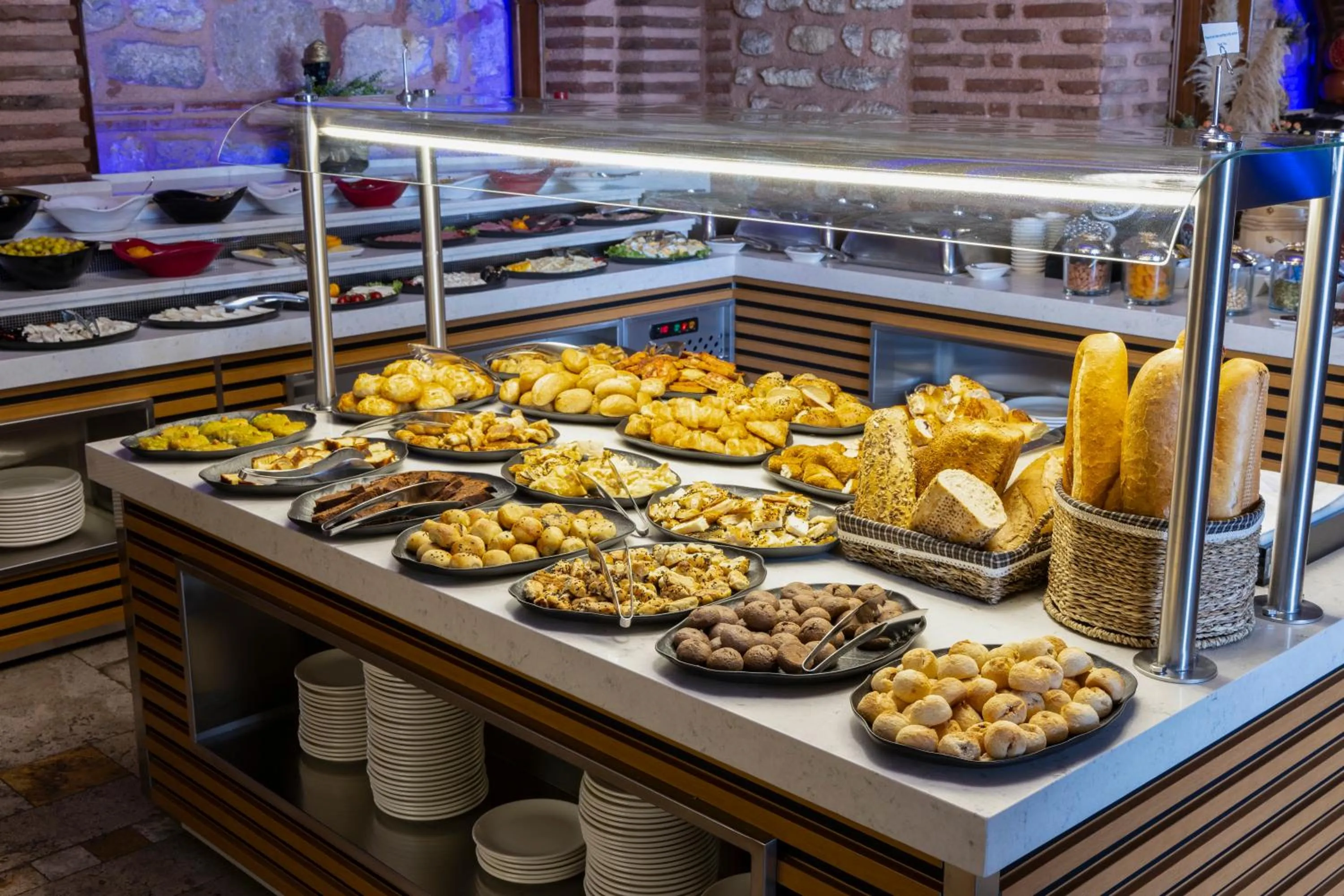 Buffet breakfast in Seven Hills Palace & Spa