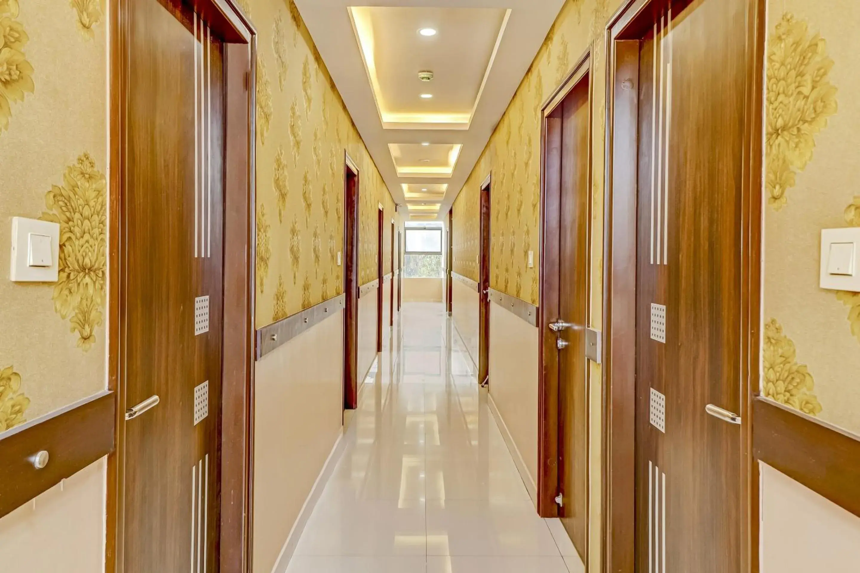 Lobby or reception in Super Capital O Champion Lotus Near Mantri Square Mall Lobby or reception in Super Capital O Champion Lotus Near Mantri Square Mall