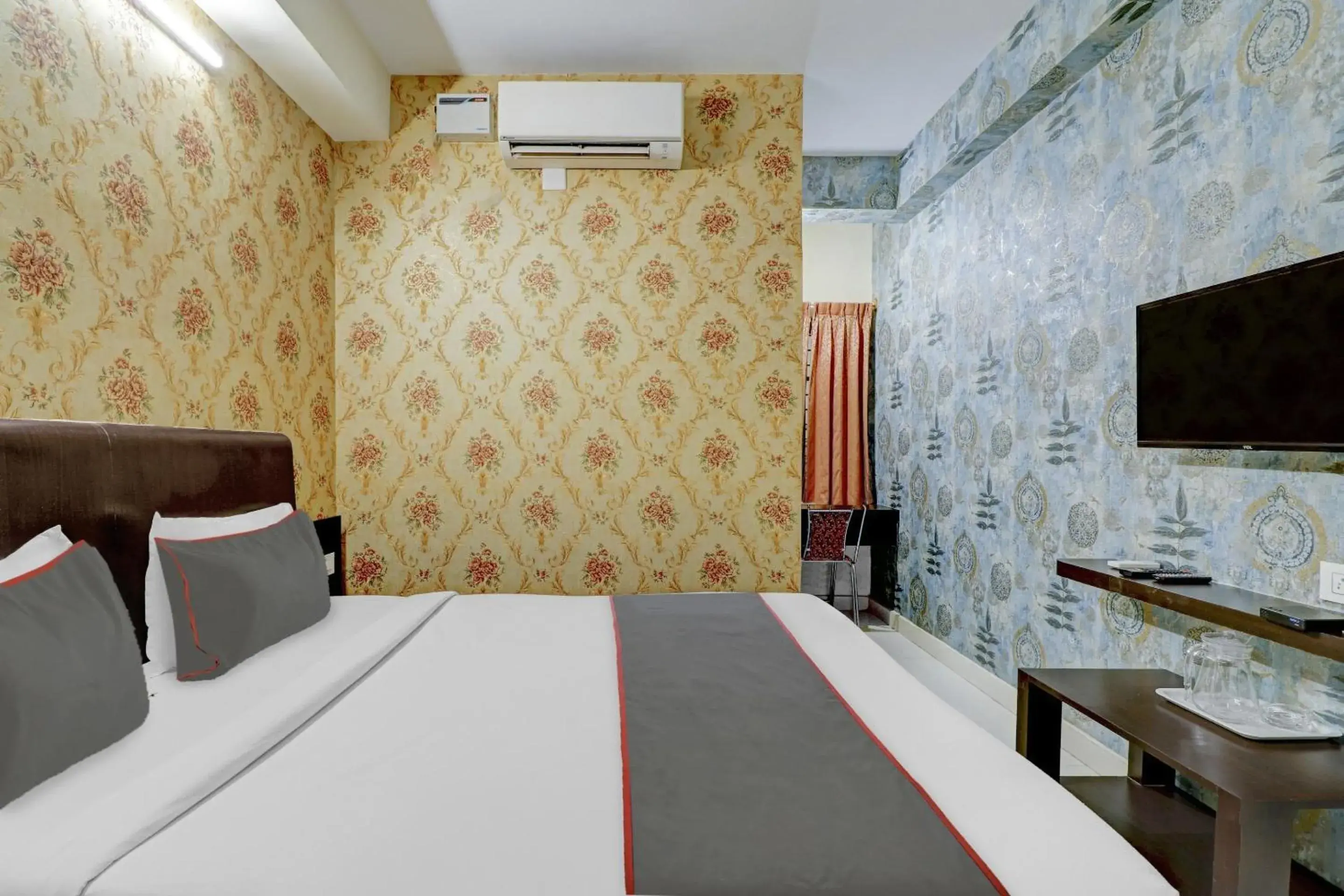 Bedroom, Bed in Capital O Champion Lotus Near Mantri Square Mall Bedroom, Bed in Capital O Champion Lotus Near Mantri Square Mall