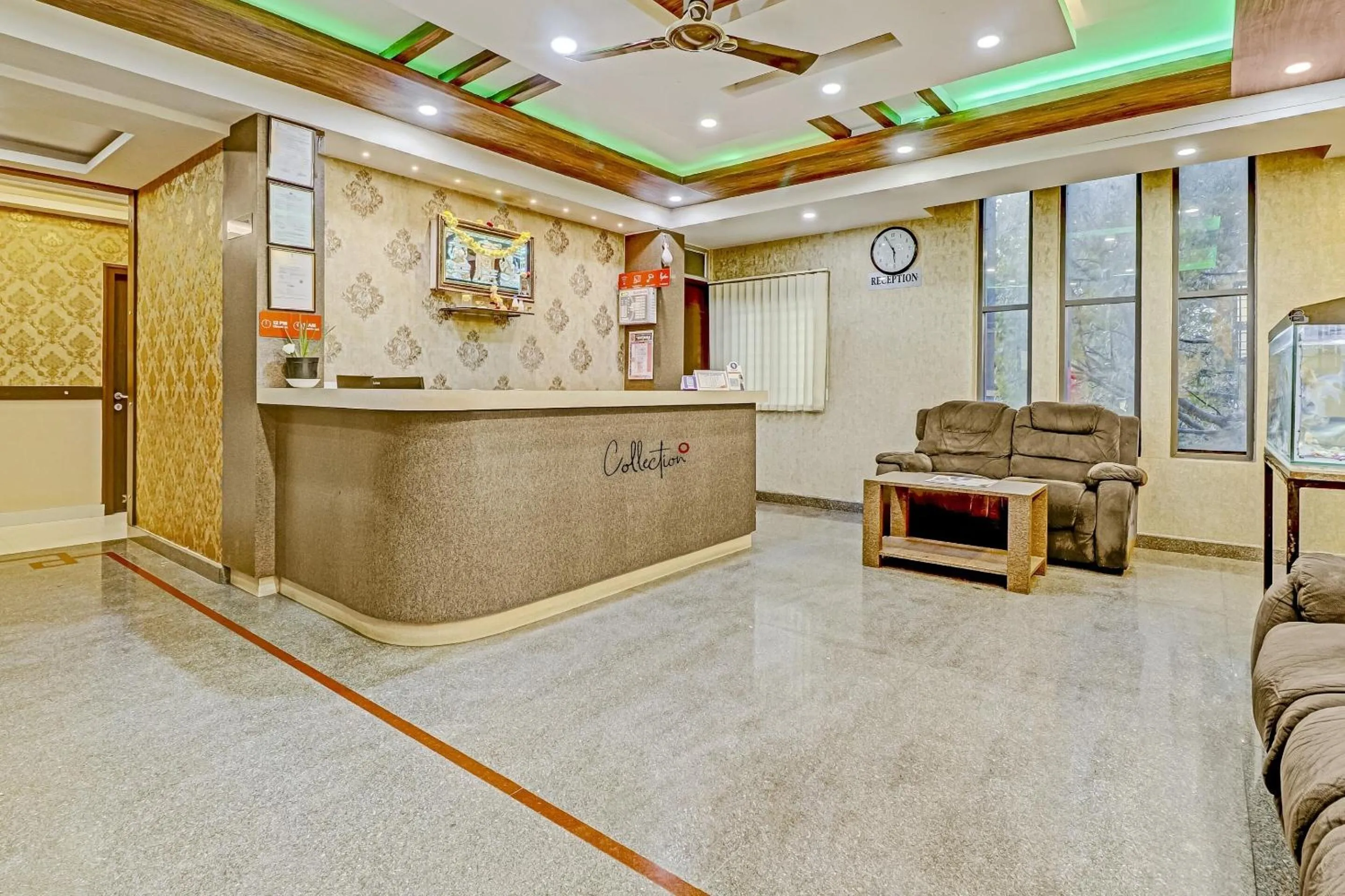 Lobby or reception in Super Capital O Champion Lotus Near Mantri Square Mall