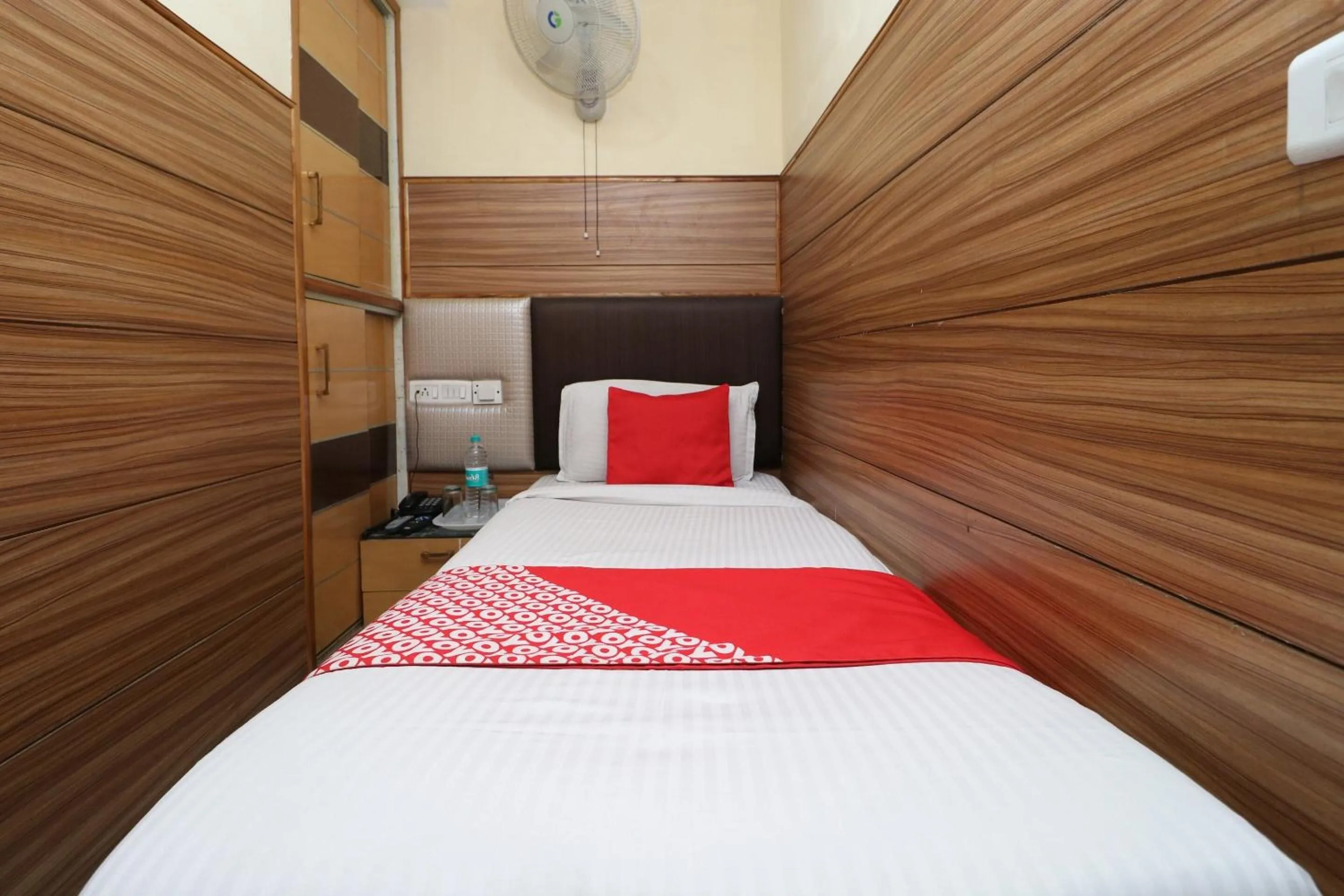 Bedroom, Bed in HOTEL O Vivek International Hotel