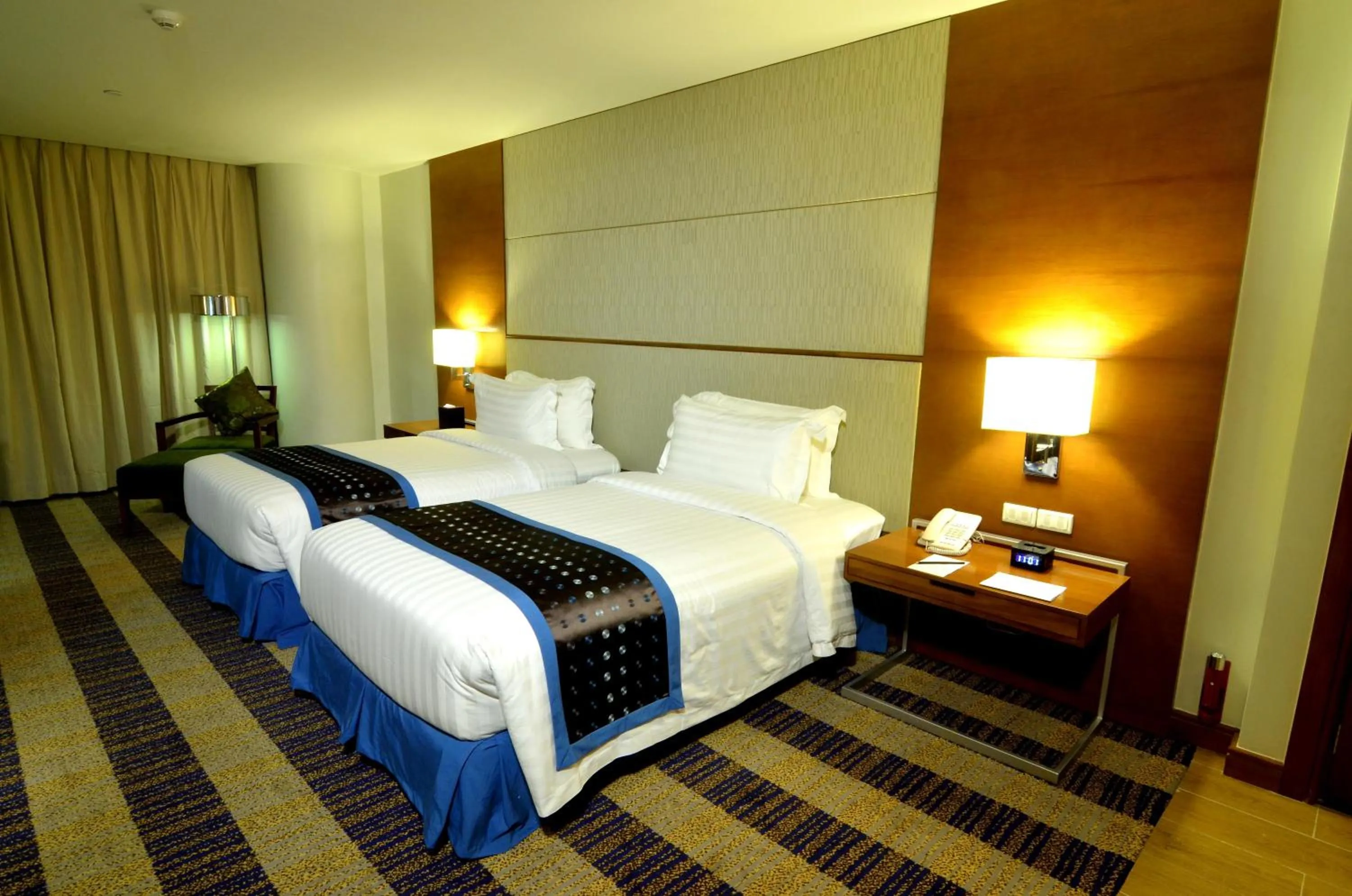 Bed in Lex Hotel Cebu