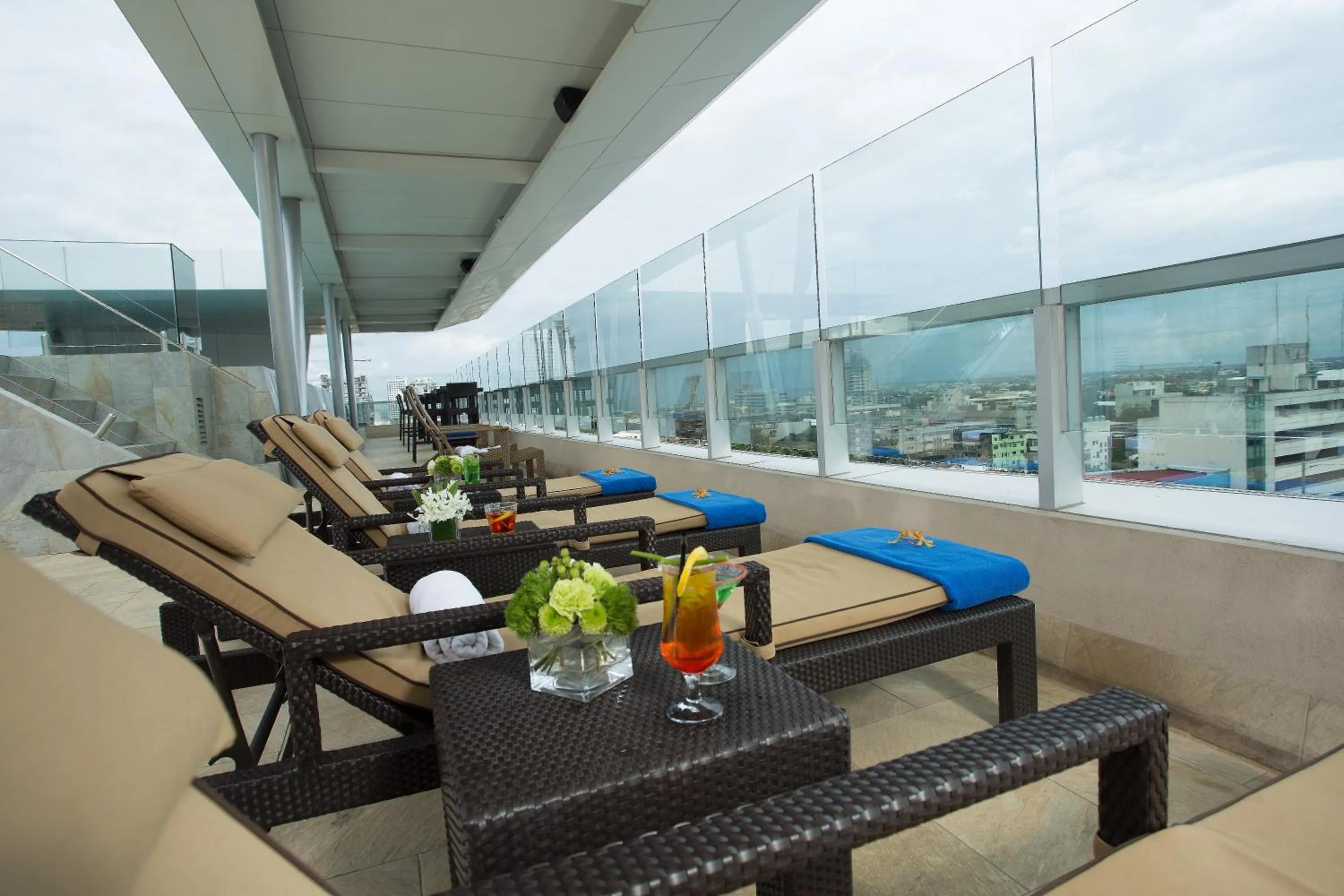 Swimming pool in Lex Hotel Cebu