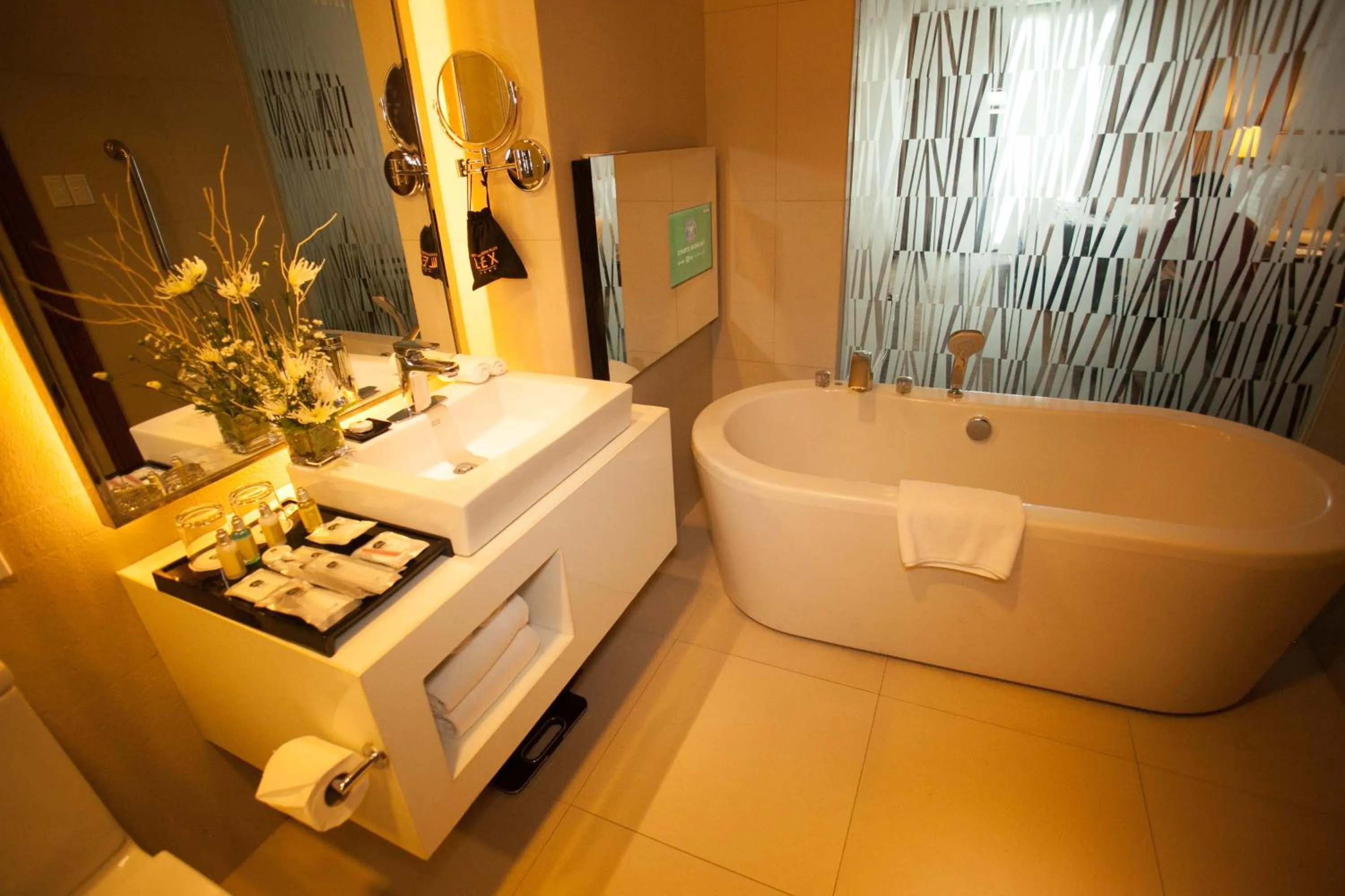 Bathroom in Lex Hotel Cebu