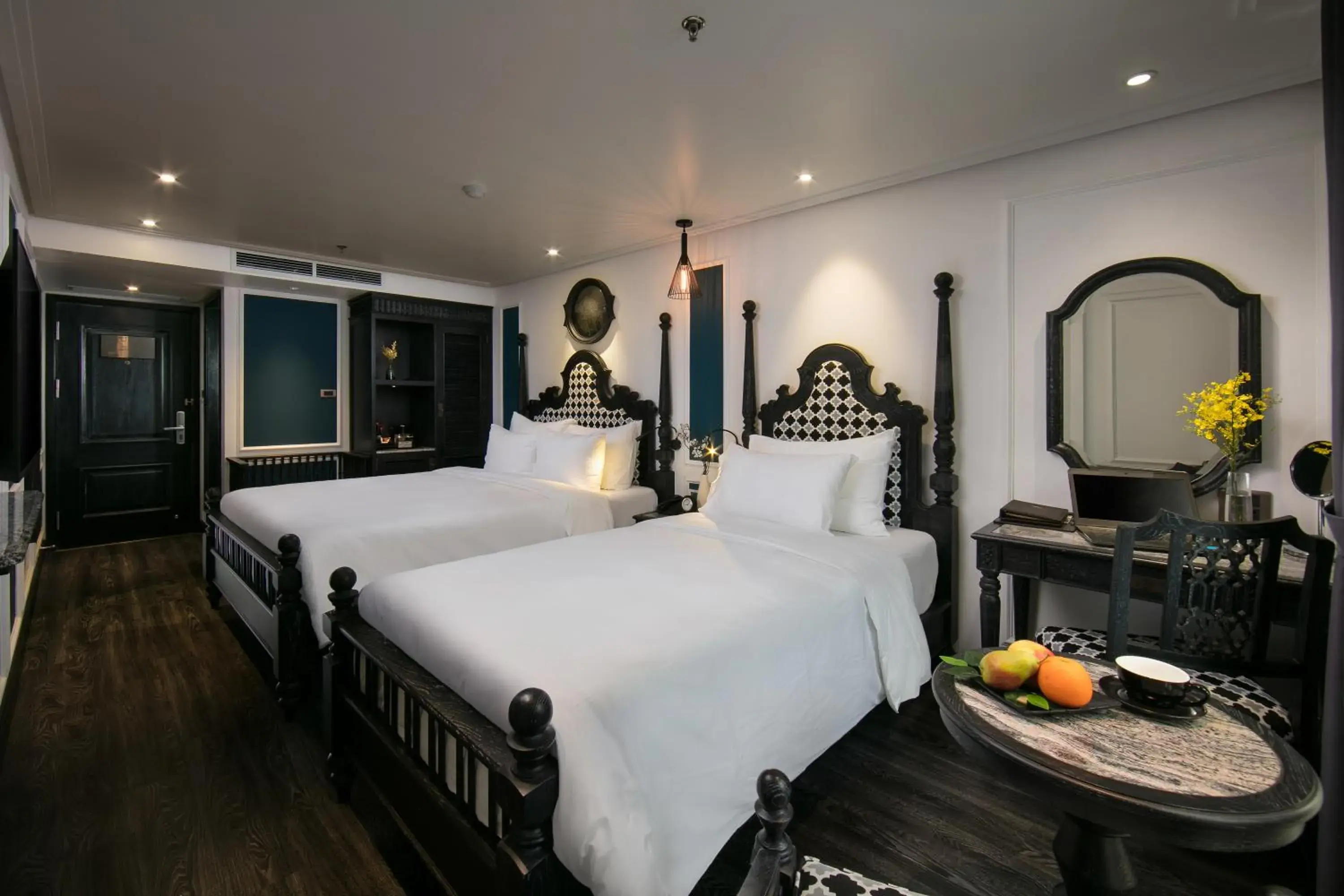 Photo of the whole room, Bed in Hanoi Esplendor Hotel and Spa Photo of the whole room, Bed in Hanoi Esplendor Hotel and Spa