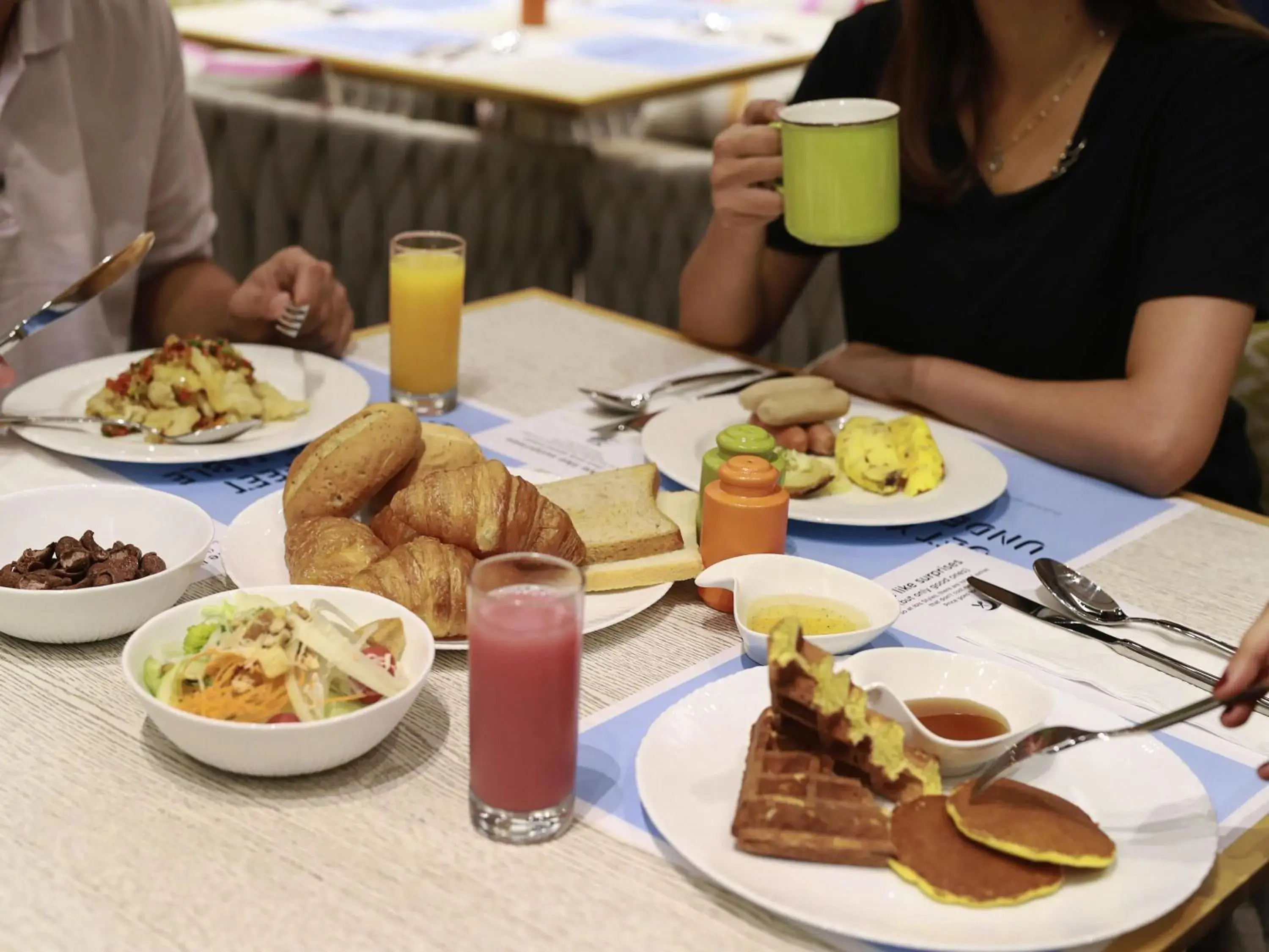 Restaurant/places to eat in ibis Styles Jakarta Tanah Abang Restaurant/places to eat in ibis Styles Jakarta Tanah Abang