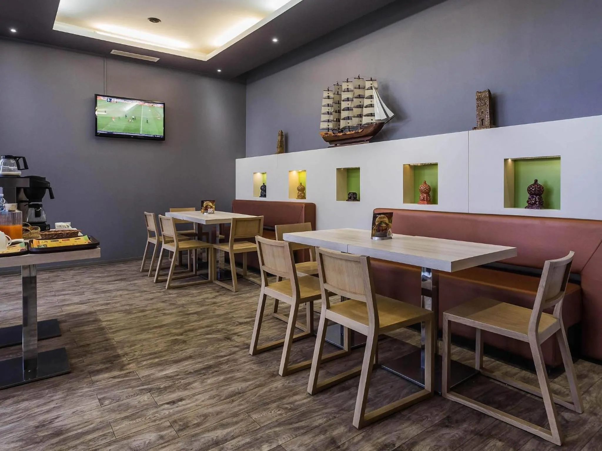 Lounge or bar in ibis Tlemcen