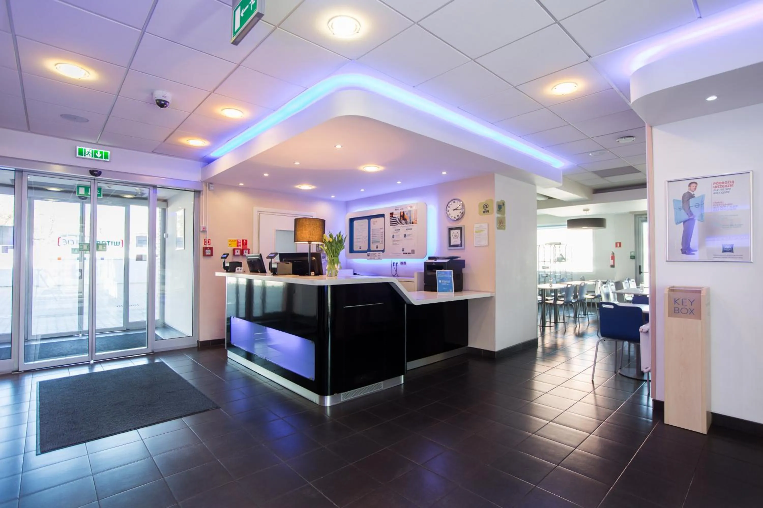 Lobby or reception in ibis budget Torun