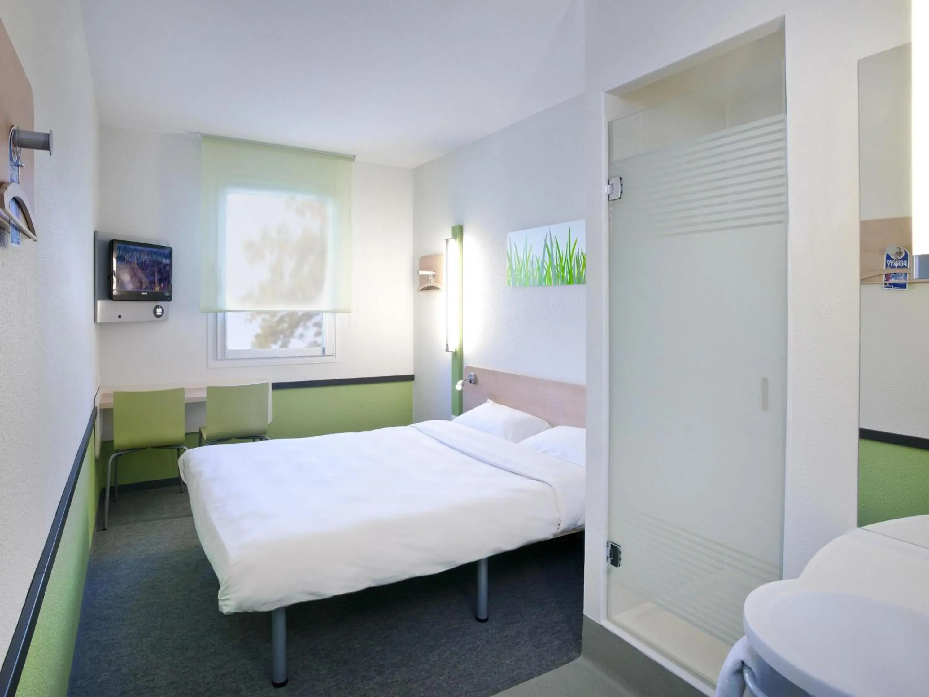Bedroom, Bed in ibis budget Torun Bedroom, Bed in ibis budget Torun