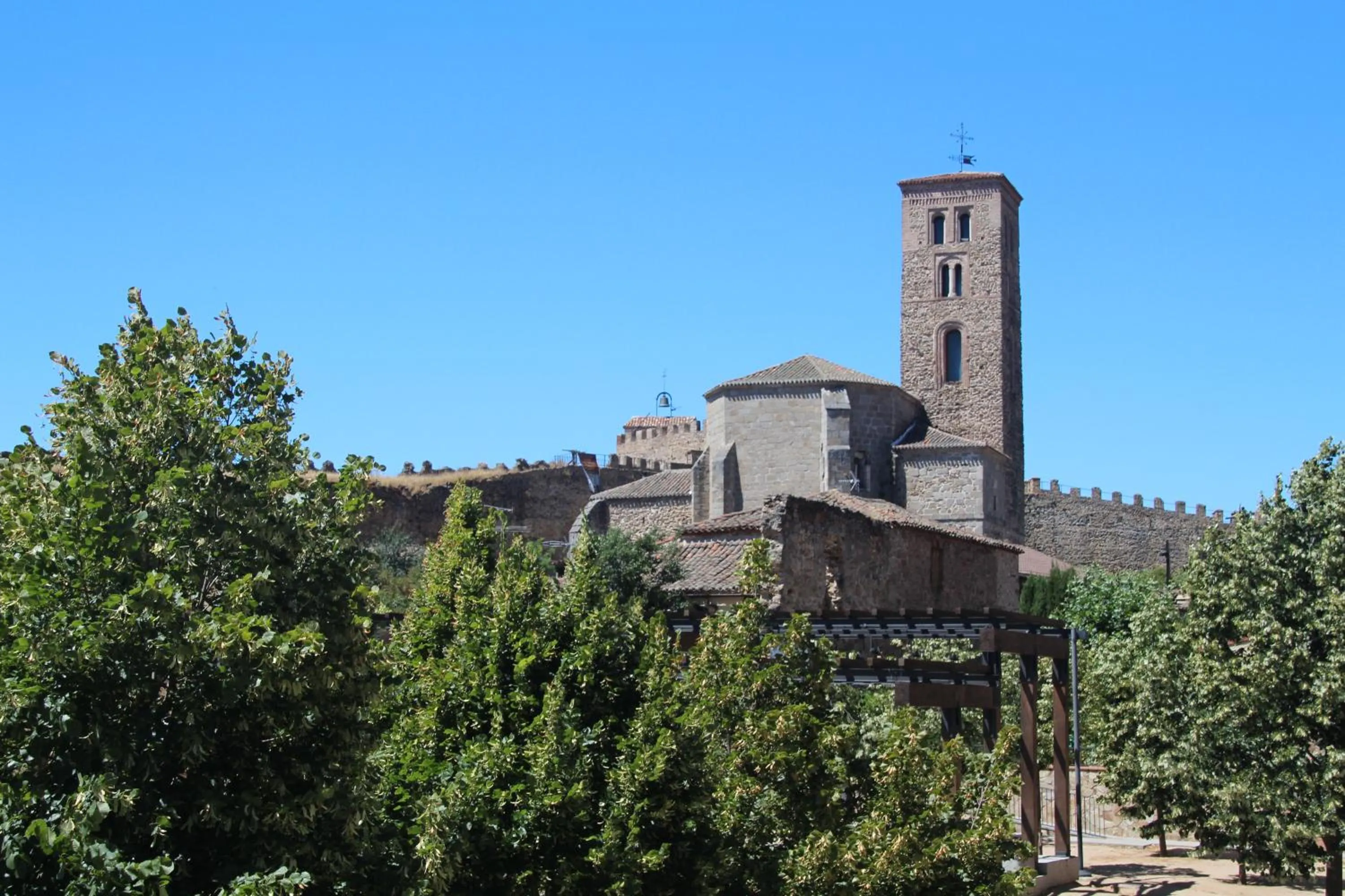 Property building in Posada Rural SPA Granja LA TEJERA de Lozoya